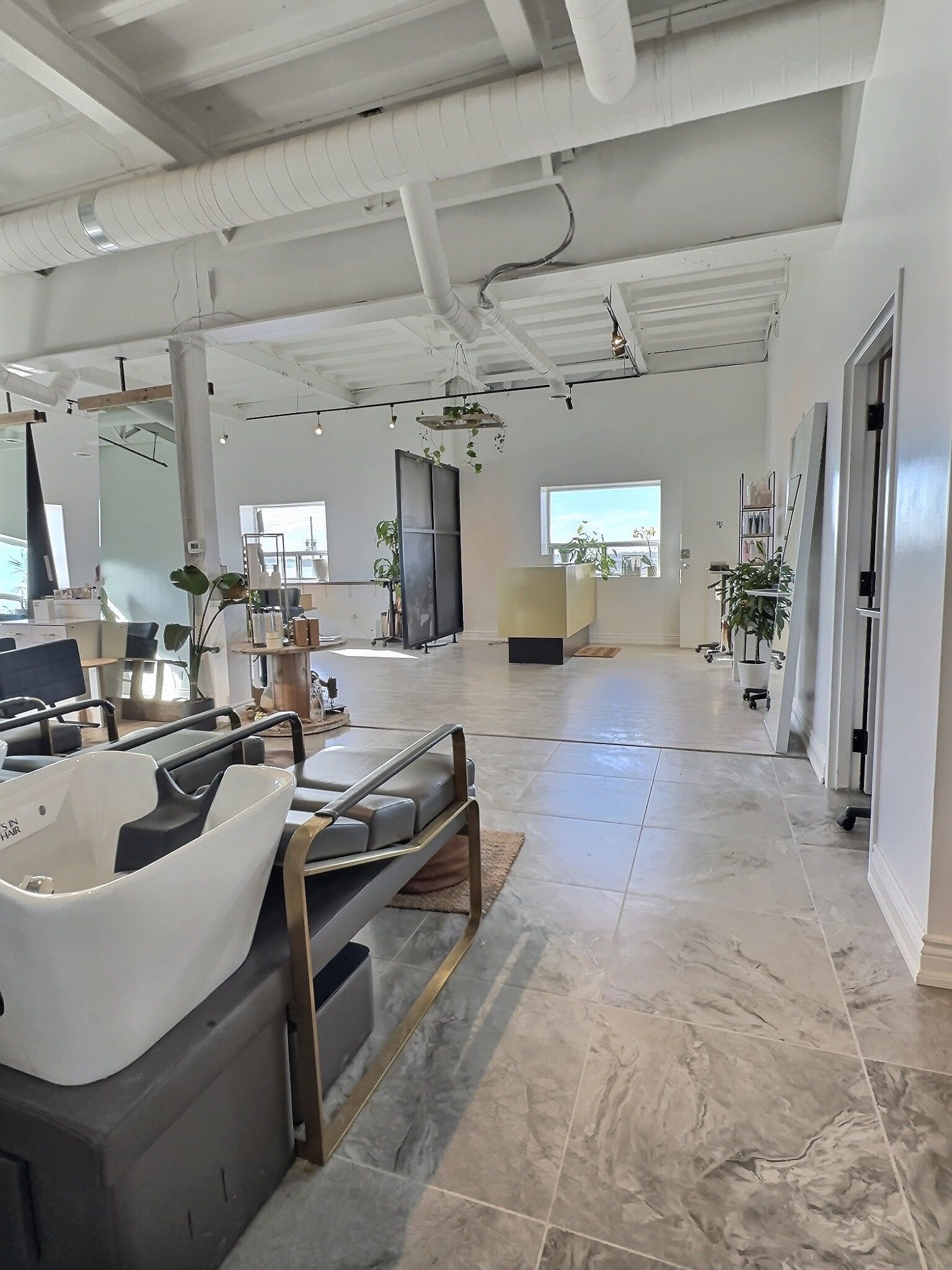 Miranda Furtado — Salon Decor ONESHOT Hair Awards entry