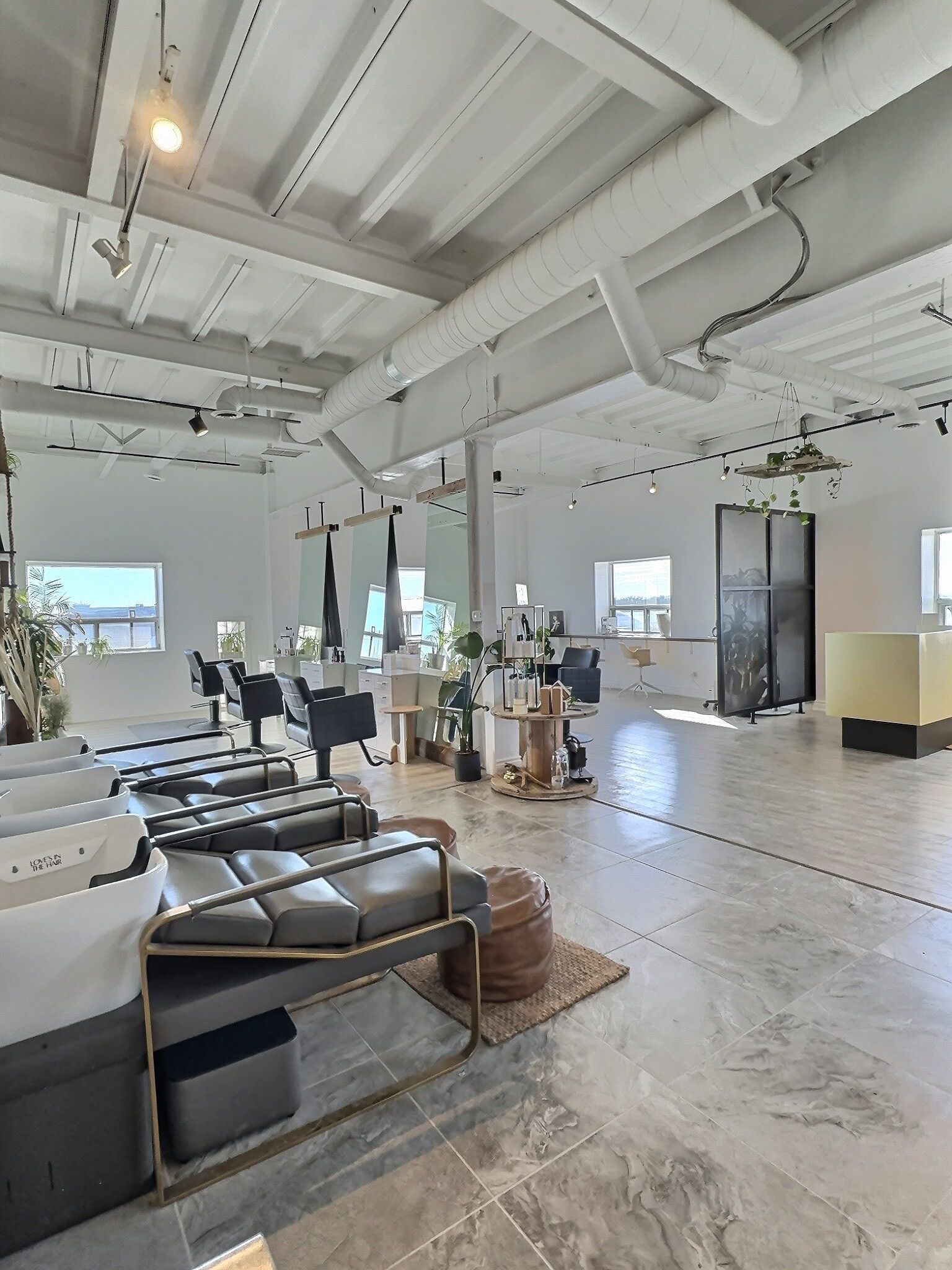 Miranda Furtado — Salon Decor ONESHOT Hair Awards entry