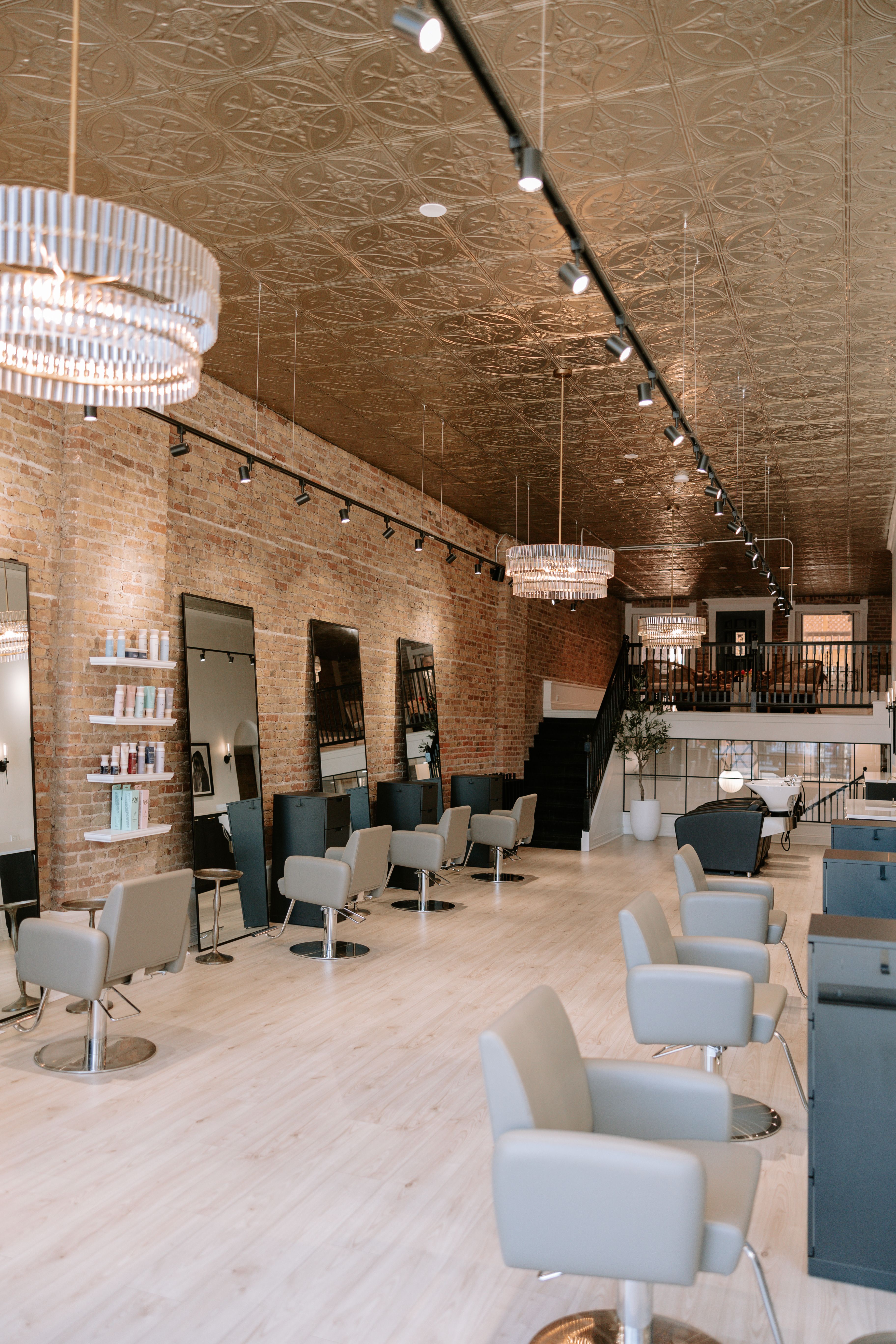 Collectiveonmadison — Salon Decor ONESHOT Hair Awards entry