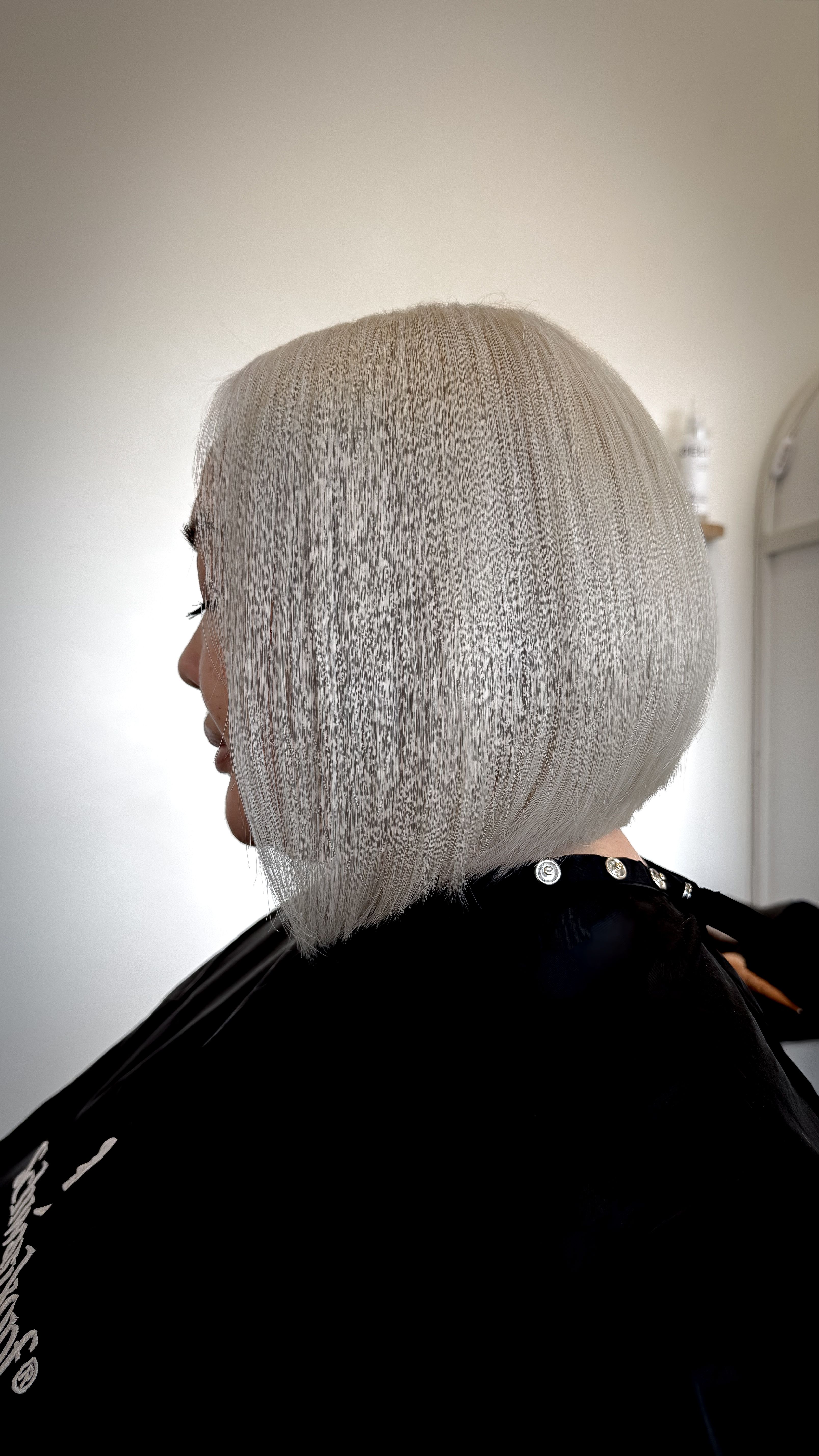 Cassandra Amor Sanidad — Platinum ONESHOT Hair Awards entry
