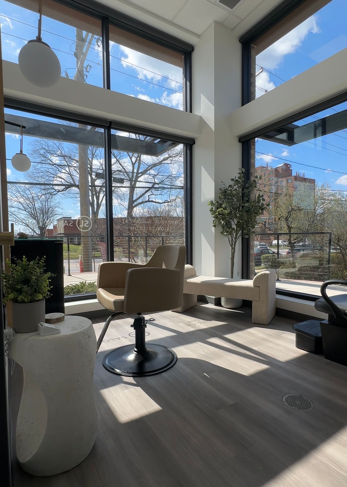 Blake Bobo — Suite Decor ONESHOT Hair Awards entry