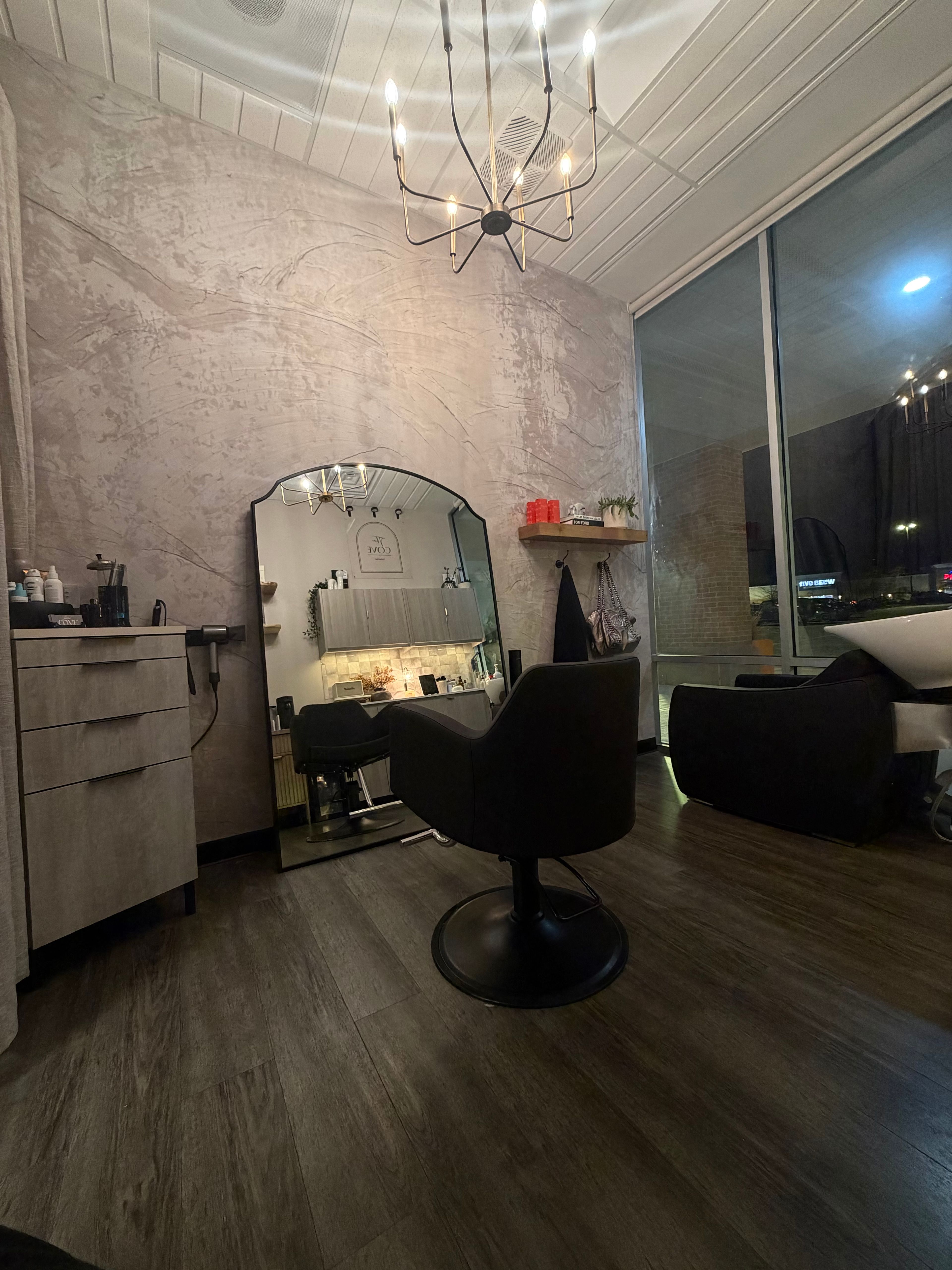 Cat DePaolo — Suite Decor ONESHOT Hair Awards entry