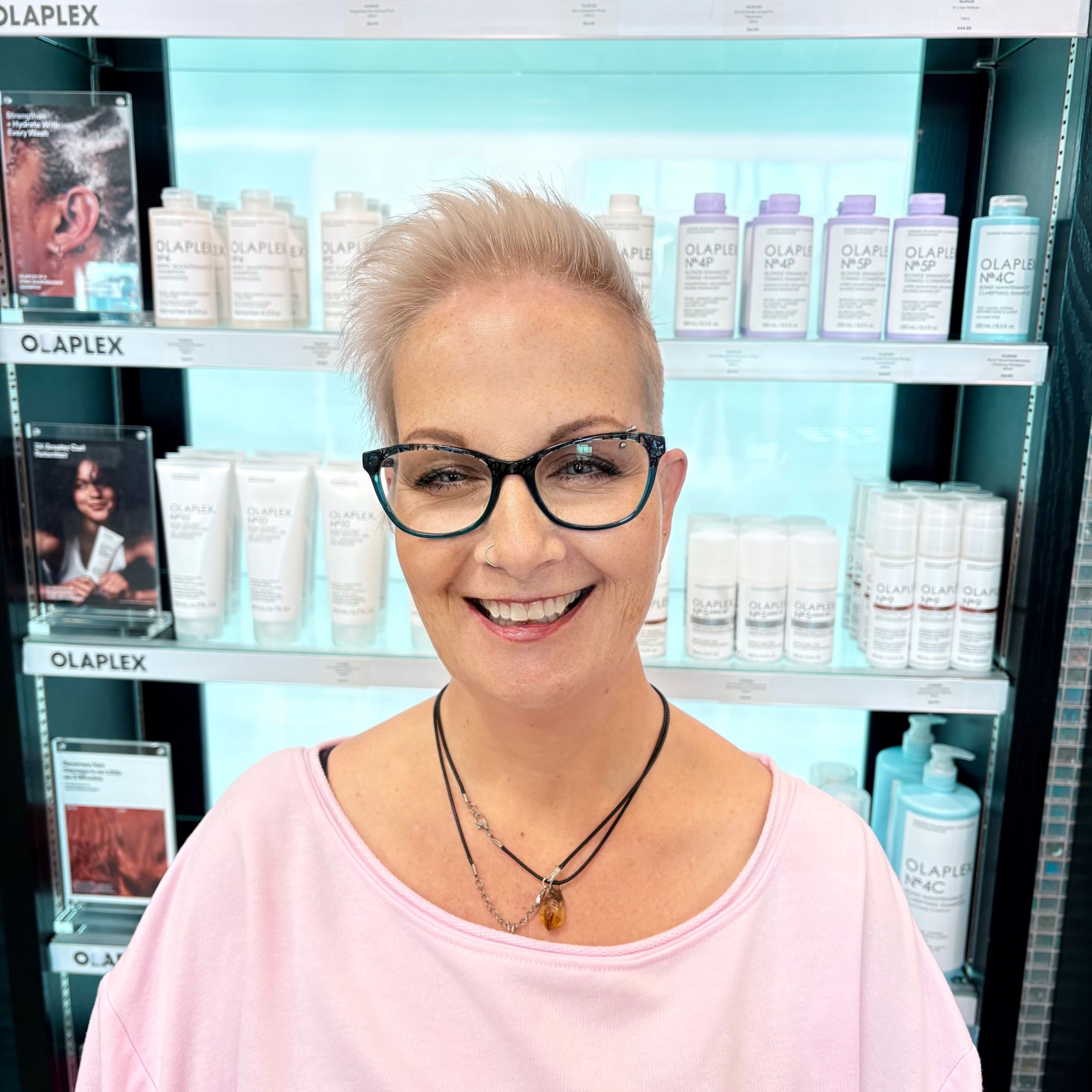 Melissa Enslen — Pixie/Bixie ONESHOT Hair Awards entry