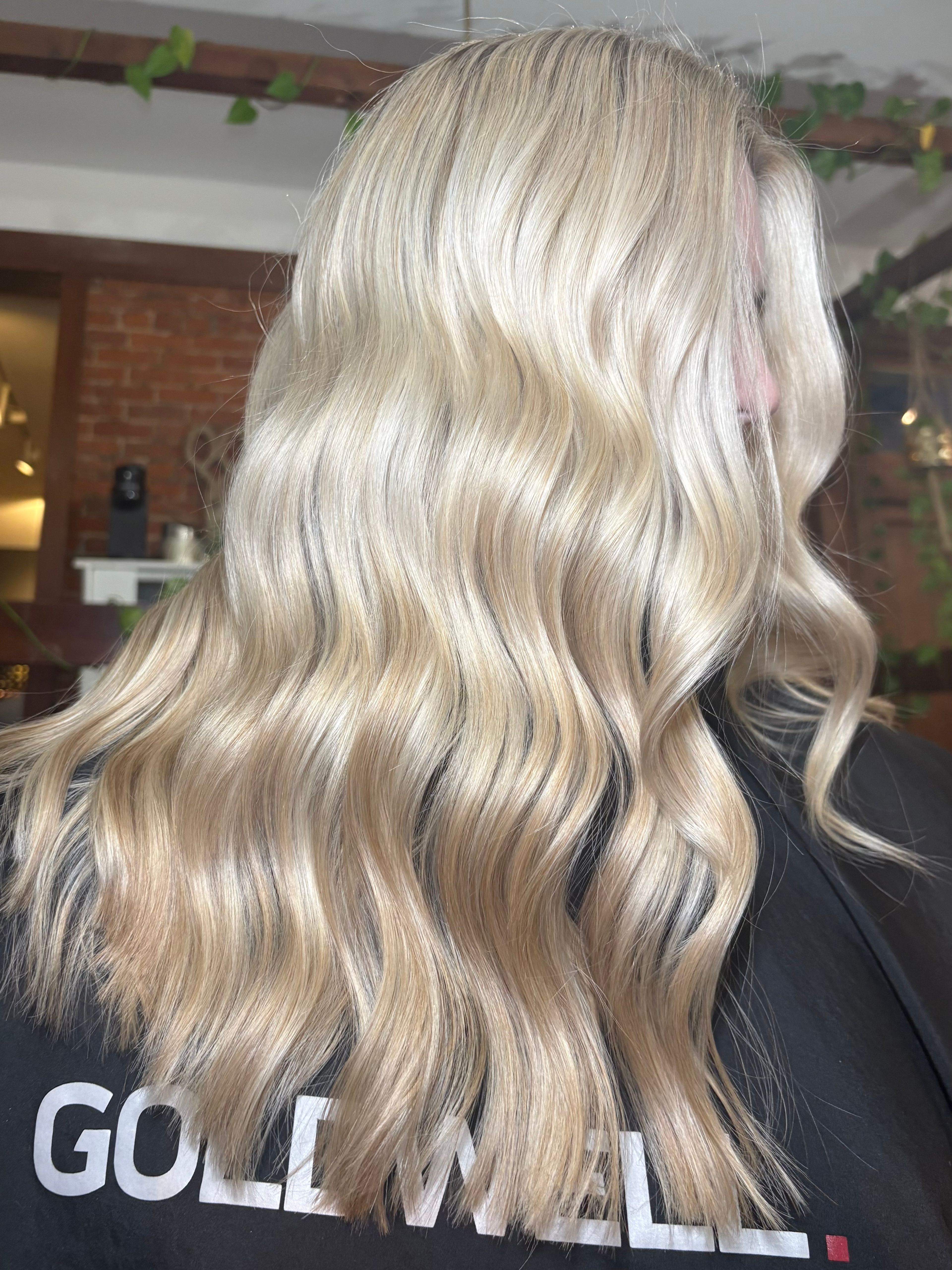 Olivia Broughton — Platinum ONESHOT Hair Awards entry