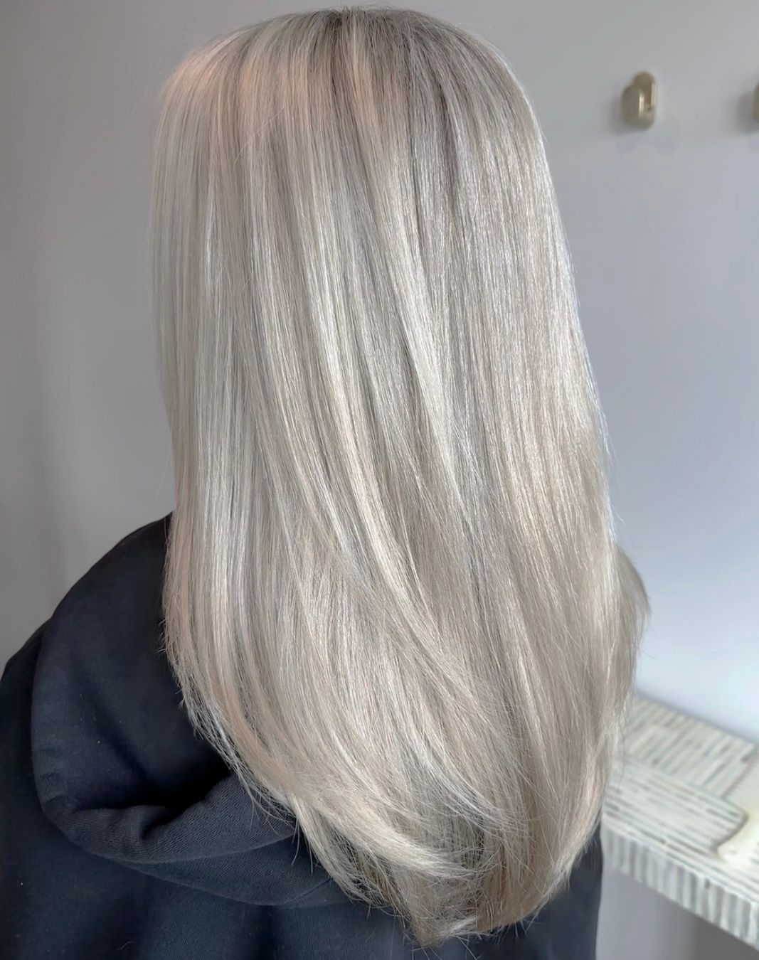 Loni Mccarthy — Platinum ONESHOT Hair Awards entry