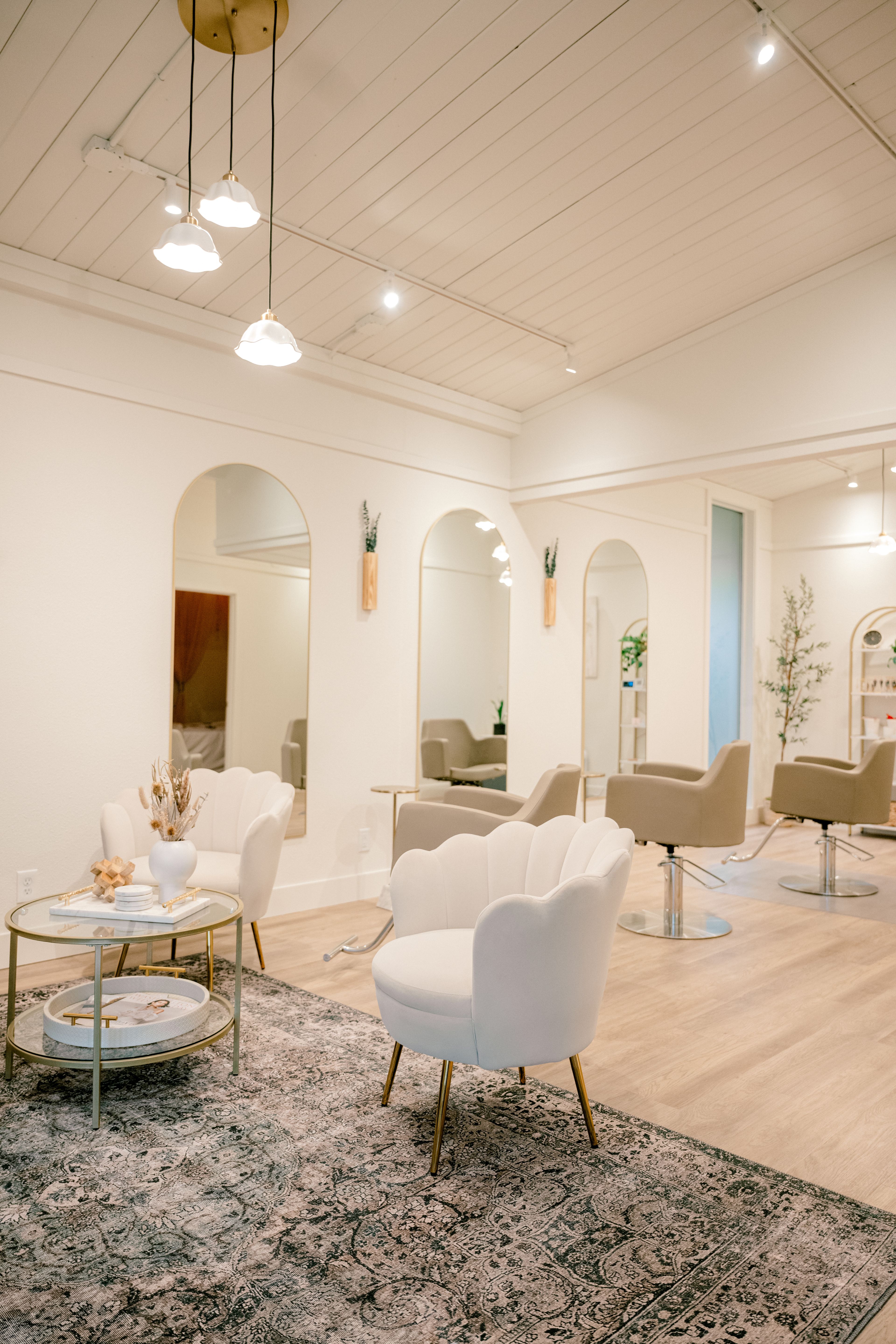 Rhianna Guevara — Salon Decor ONESHOT Hair Awards entry