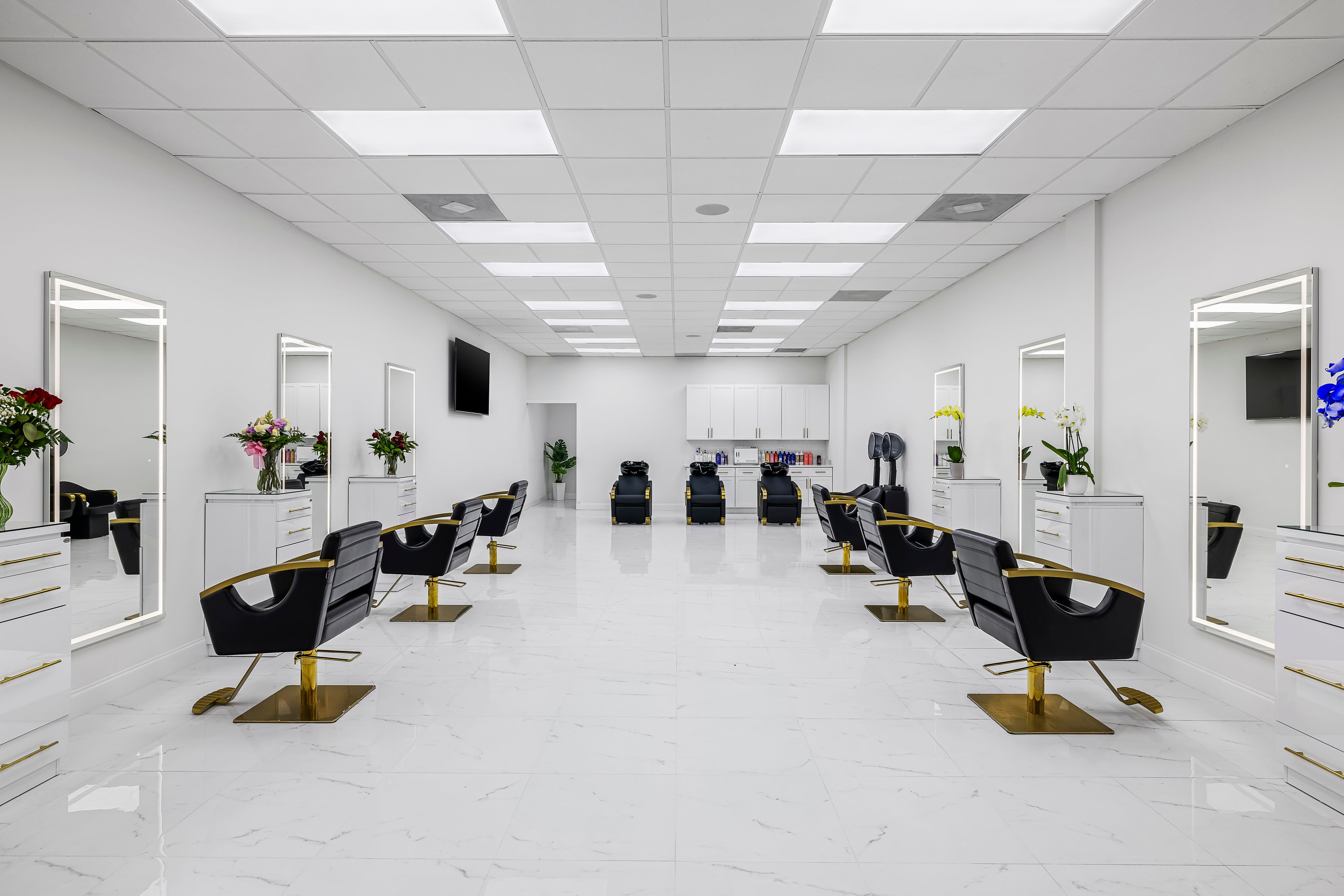 The 3 GrilsHairSalon — Salon Decor ONESHOT Hair Awards entry