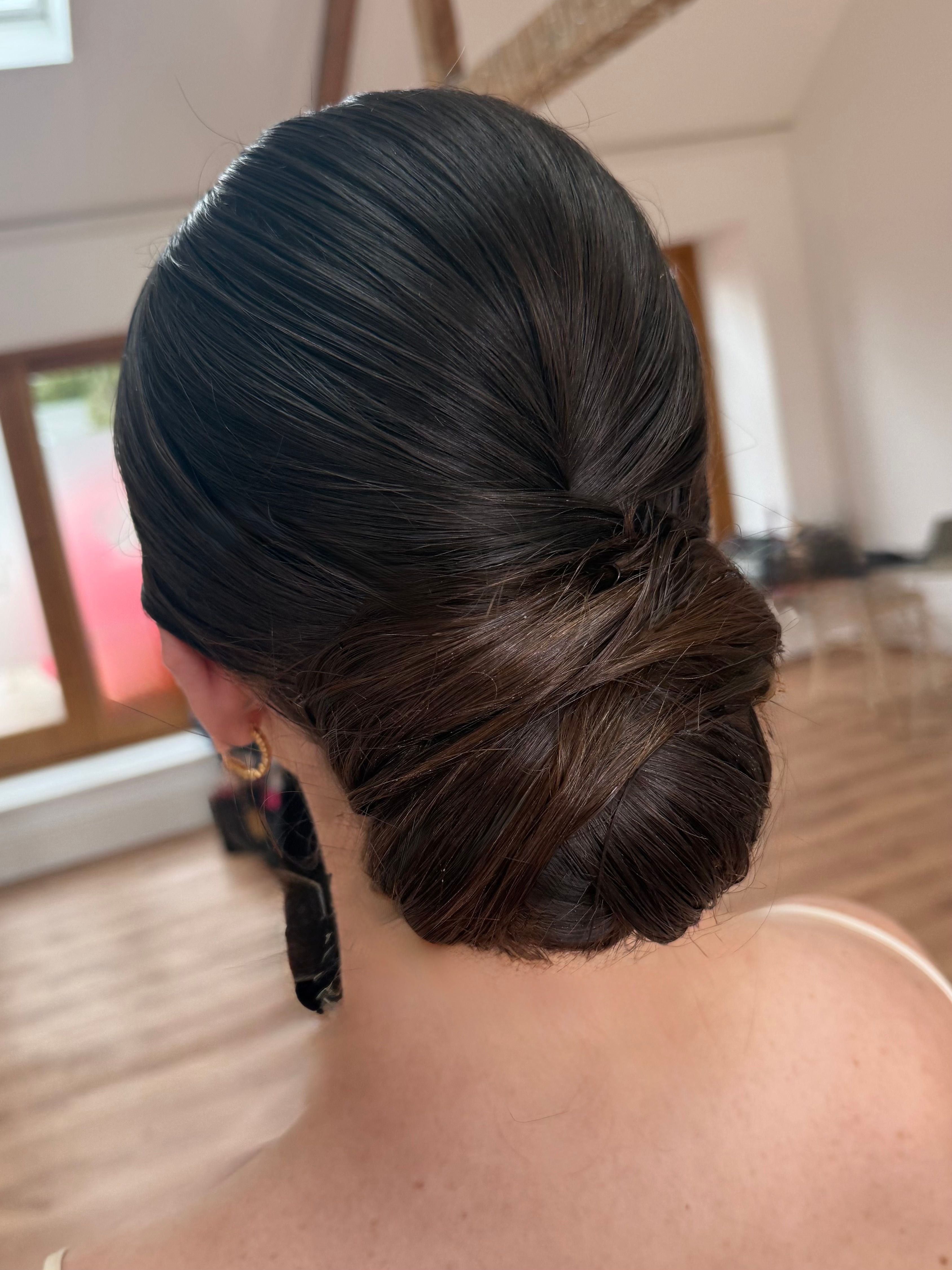 Gemma Phillips — Styling Education Video ONESHOT Hair Awards entry