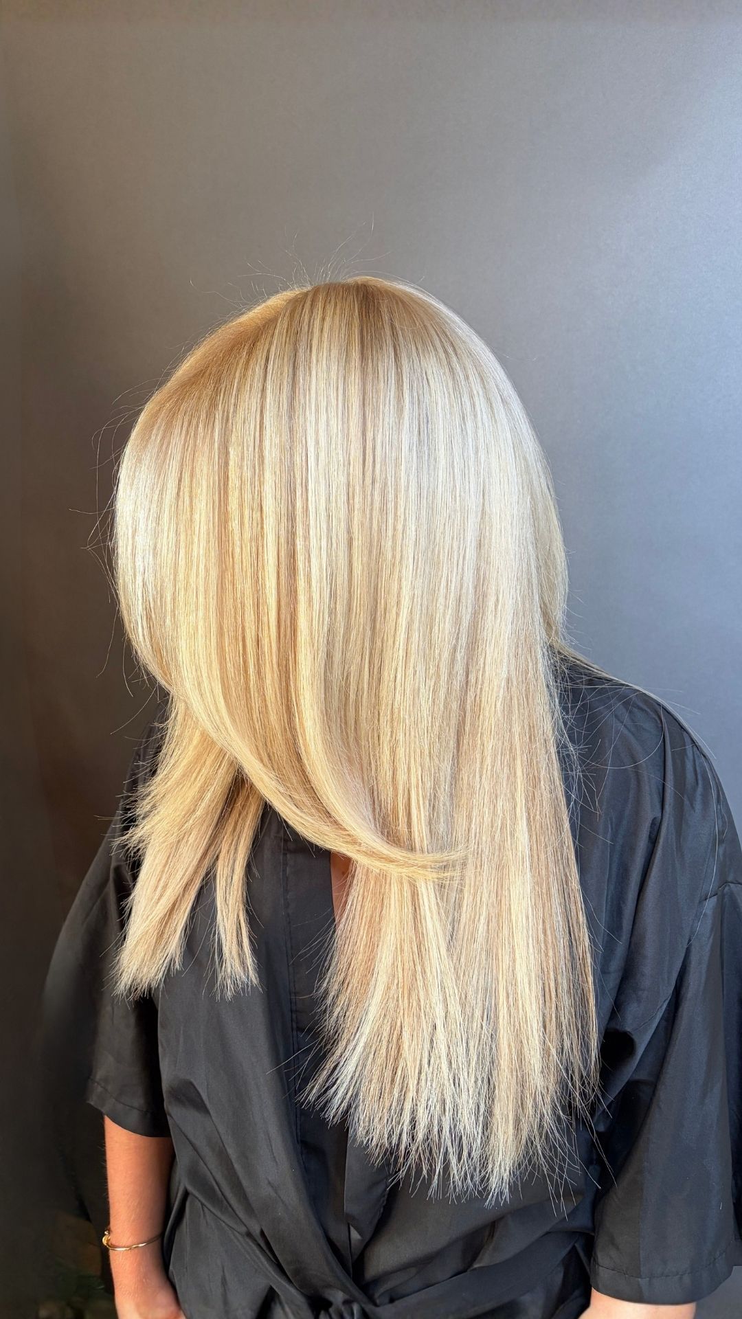 Oksana Medvedieva — Blondes ONESHOT Hair Awards entry