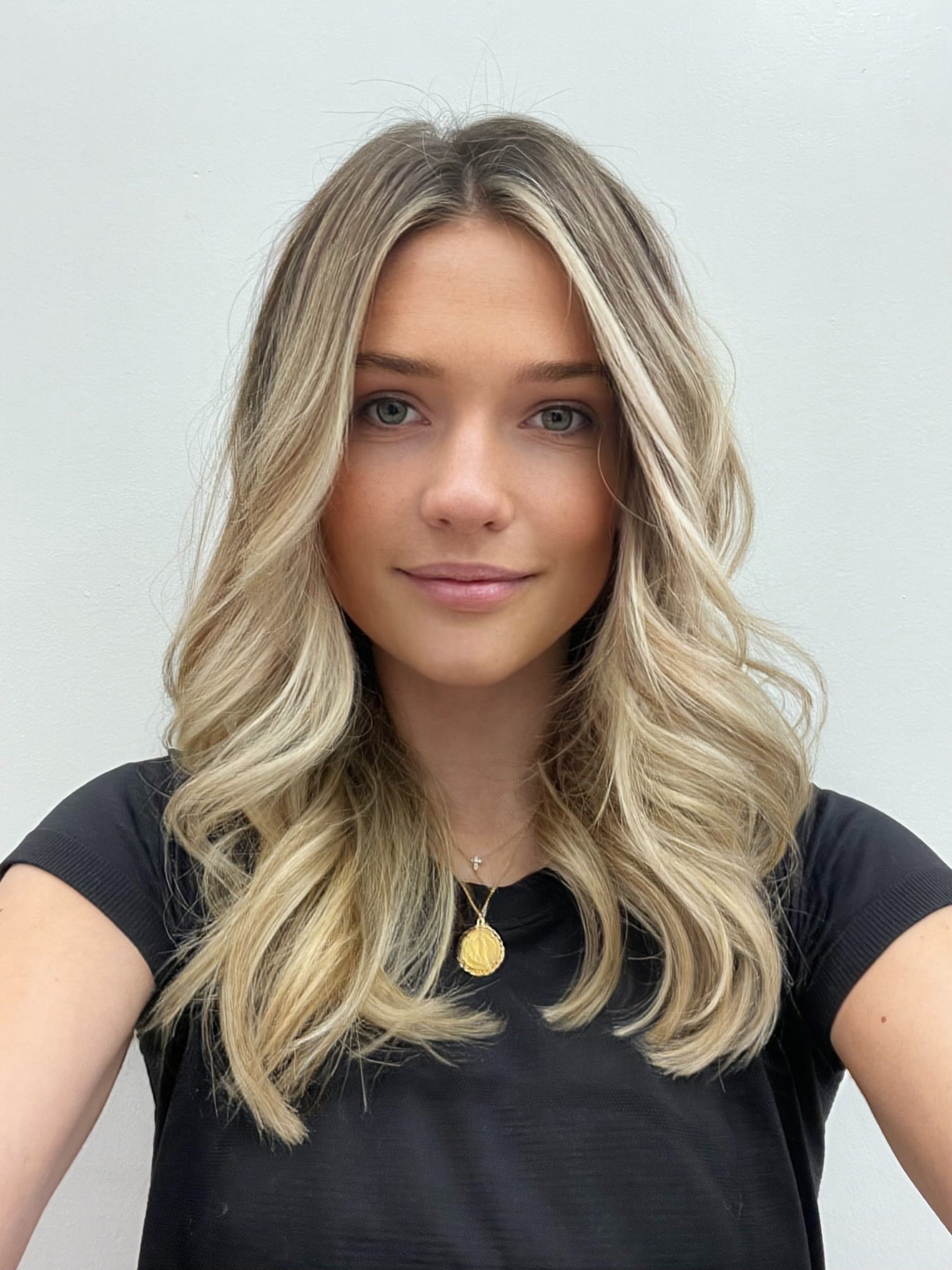Vivian Polimeni — Cool Balayage ONESHOT Hair Awards entry
