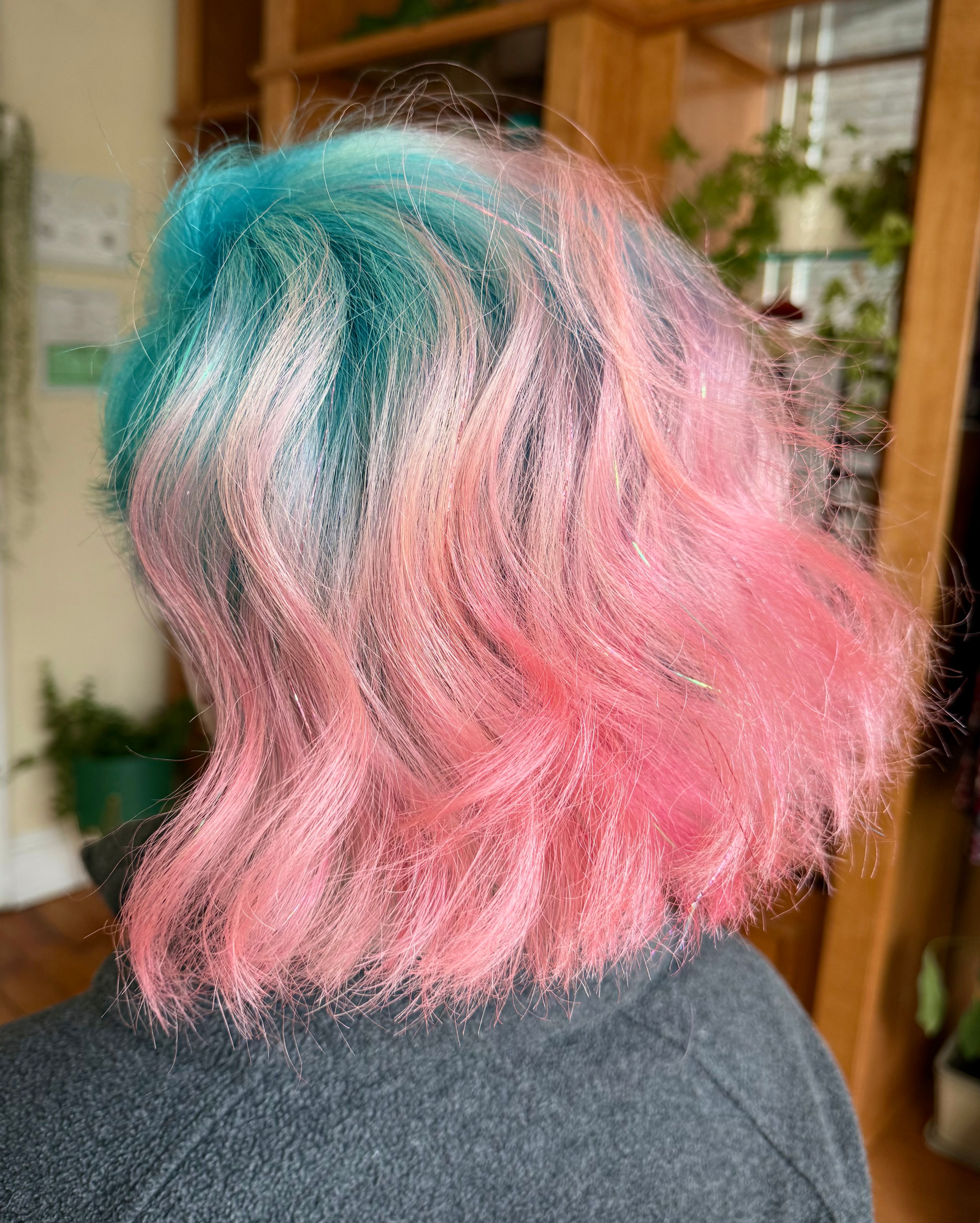 Alyssa Oswald — Creative Color ONESHOT Hair Awards entry