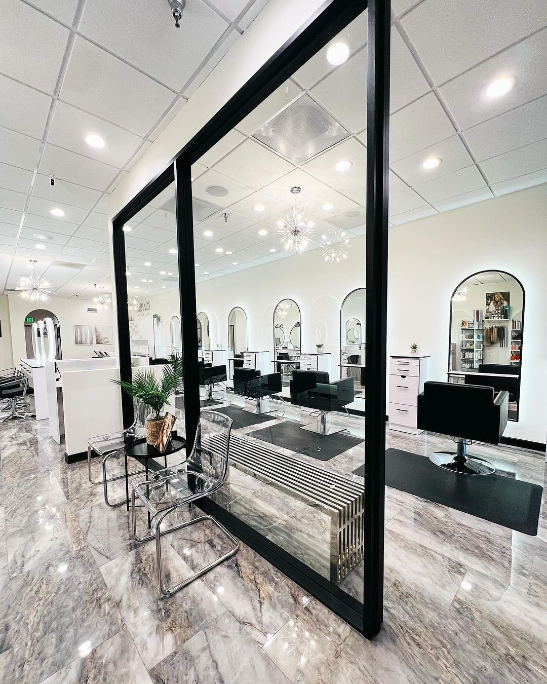 Liza Edwards — Salon Decor ONESHOT Hair Awards entry