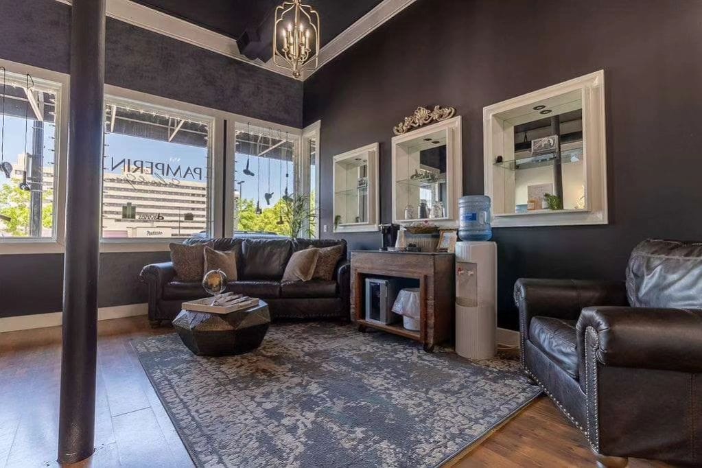 Pamperin Salon Spa — Salon Decor ONESHOT Hair Awards entry