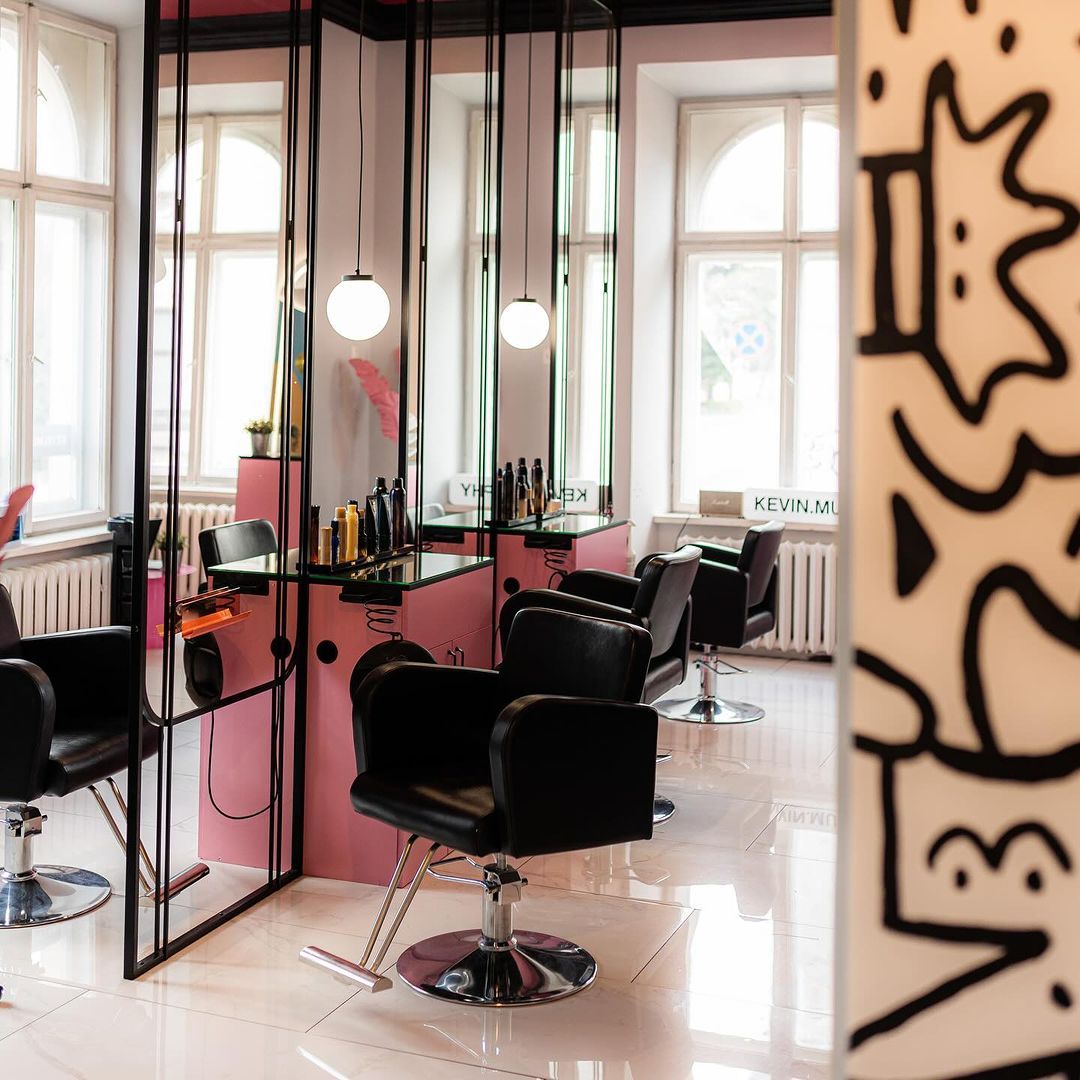 Sarapereira Hairhub — Salon Decor ONESHOT Hair Awards entry