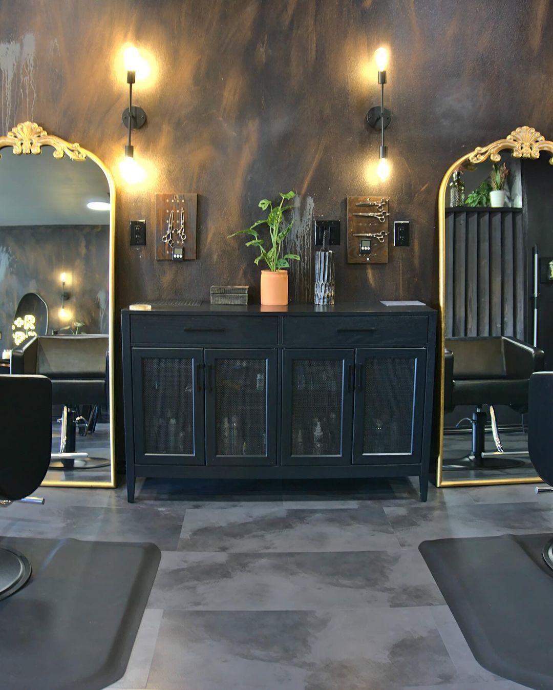 L R Pro — Salon Decor ONESHOT Hair Awards entry