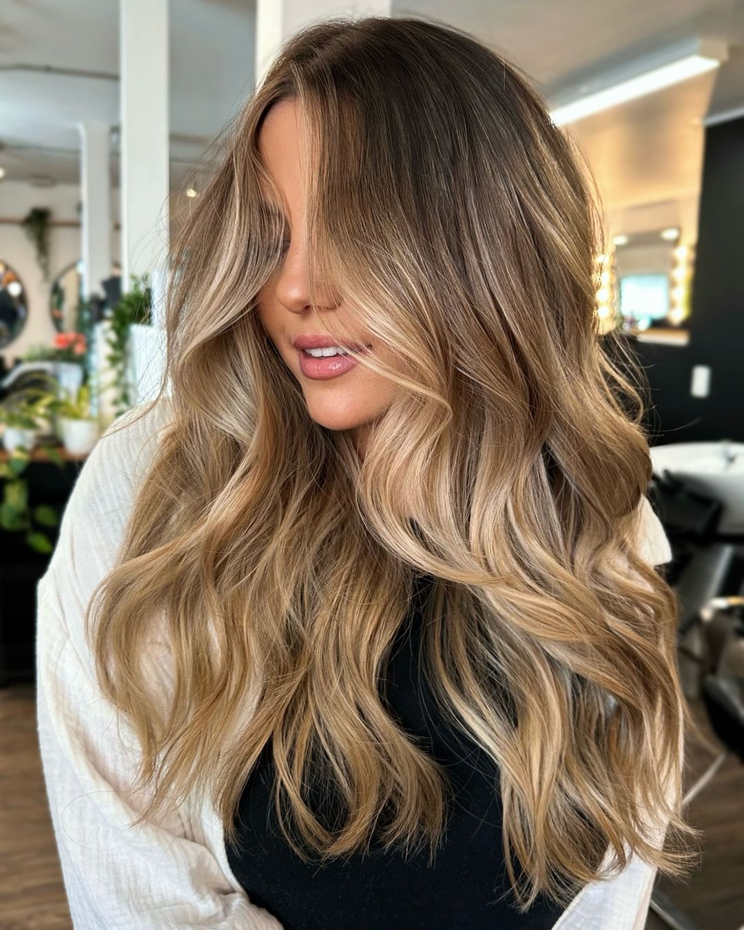 Amber Rogan — Blondes ONESHOT Hair Awards entry