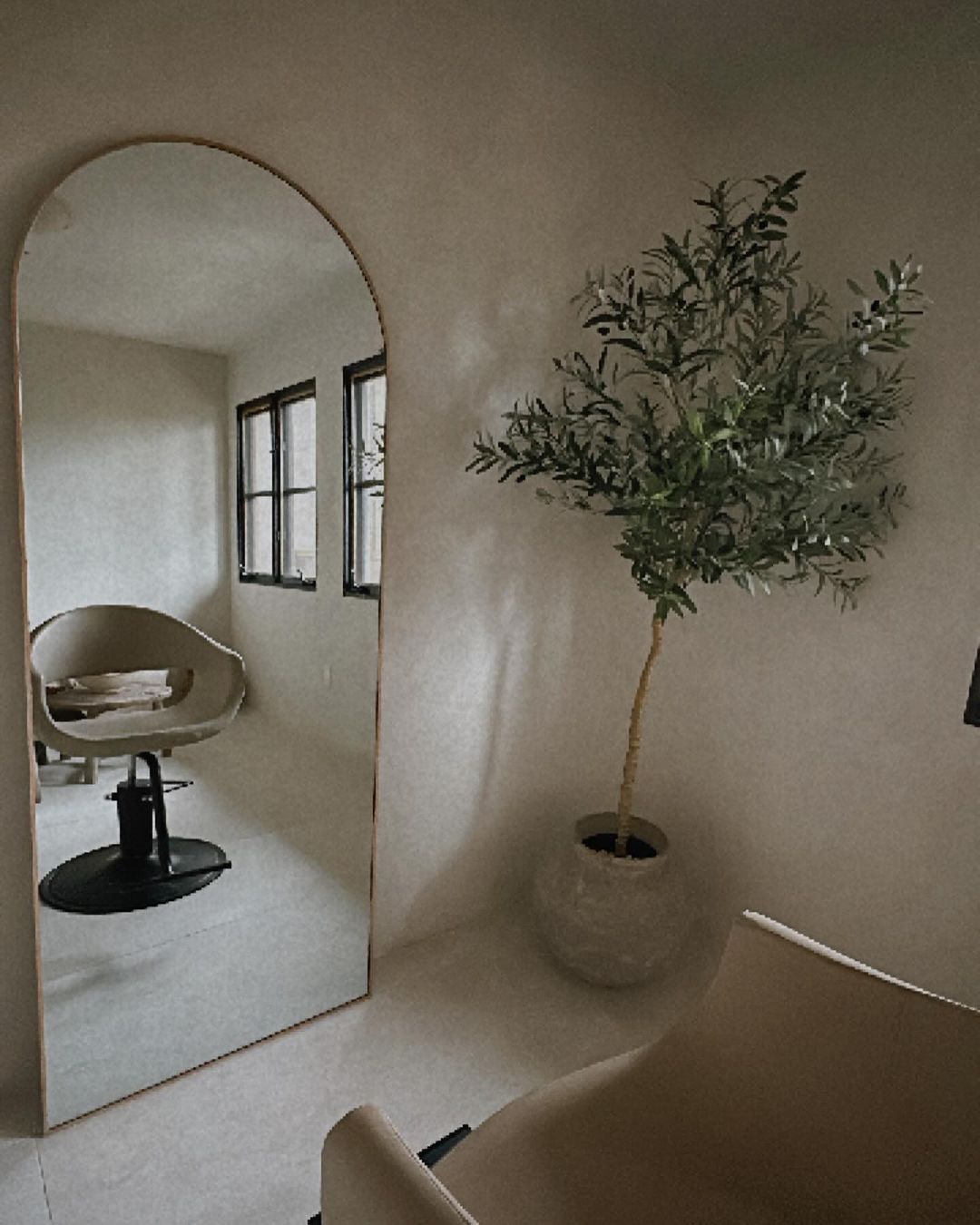 Brdyjay — Salon Decor ONESHOT Hair Awards entry