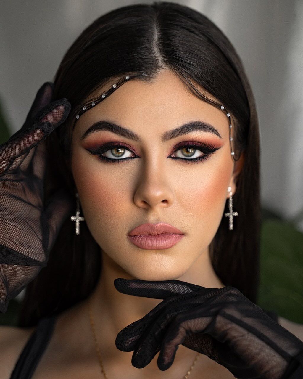 Mylynn Lam — Editorial Makeup Shot ONESHOT Hair Awards entry