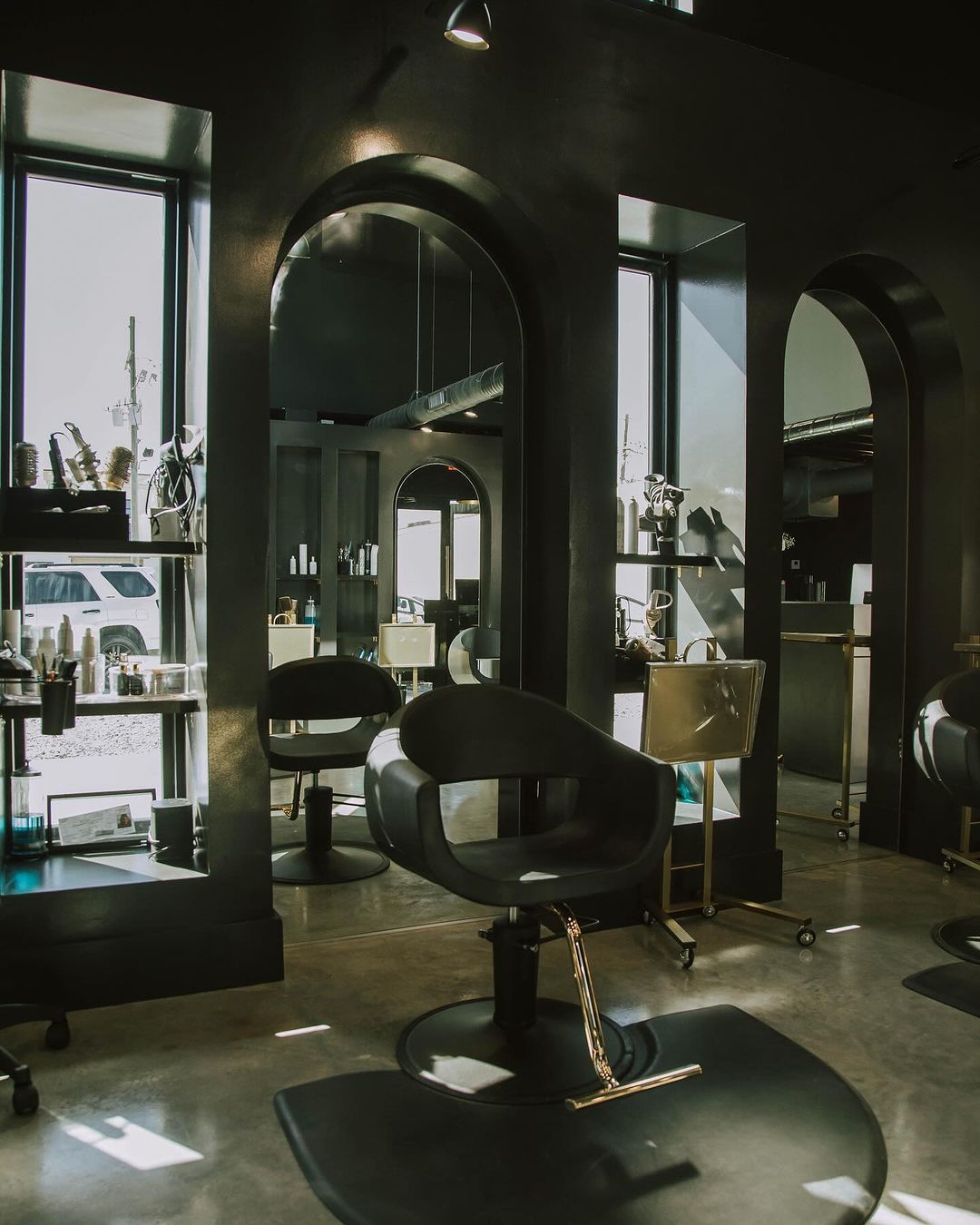 Hello_19 (Dup Account) — Salon Decor ONESHOT Hair Awards entry