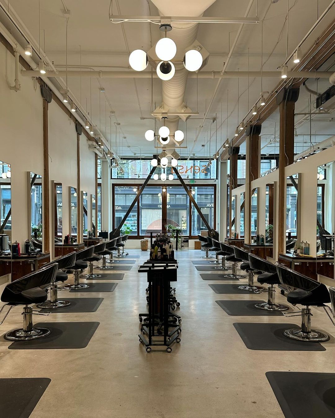 Sensasalon — Salon Decor ONESHOT Hair Awards entry