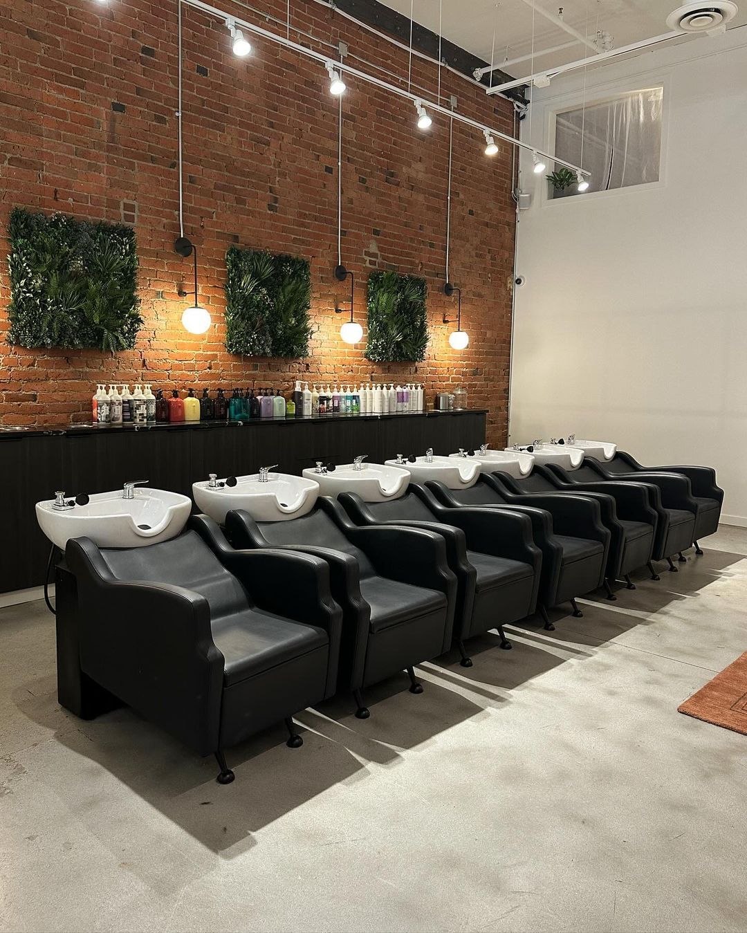 Sensasalon — Salon Decor ONESHOT Hair Awards entry
