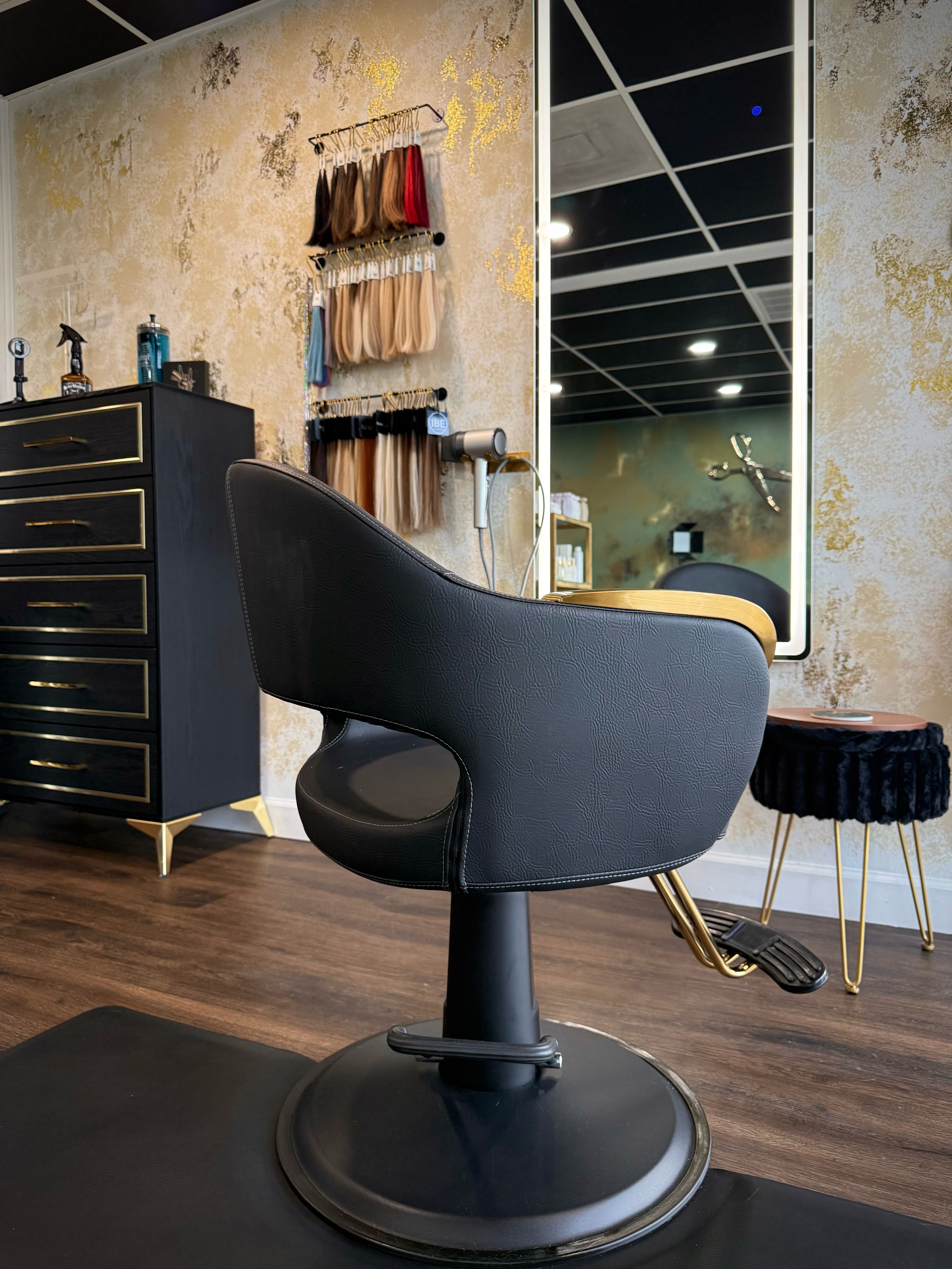 Olivia Timm — Salon Decor ONESHOT Hair Awards entry