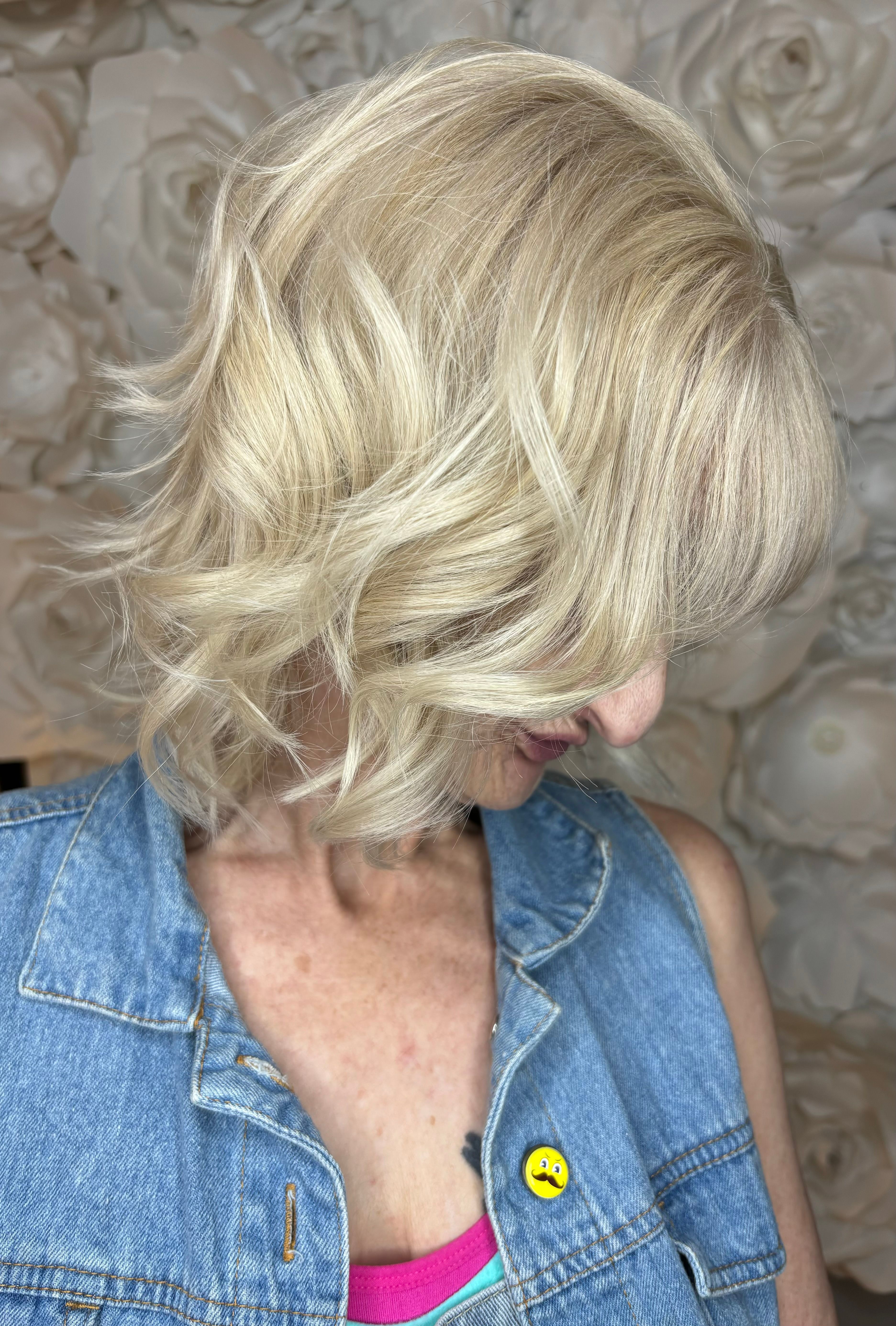 Vivian Kalfagiannis — Blondes ONESHOT Hair Awards entry