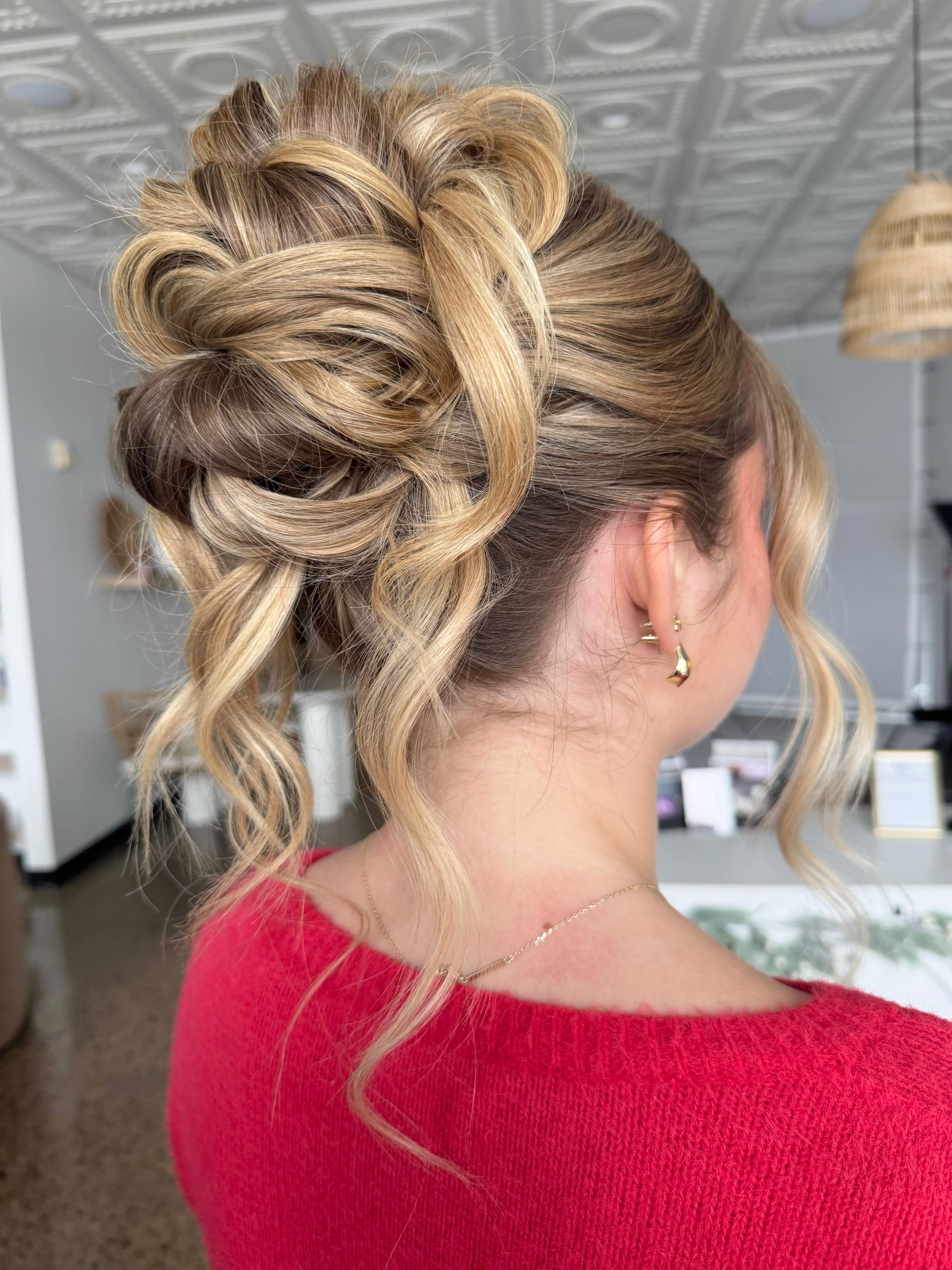 Shannon Underwood — Special Event Styling ONESHOT Hair Awards entry