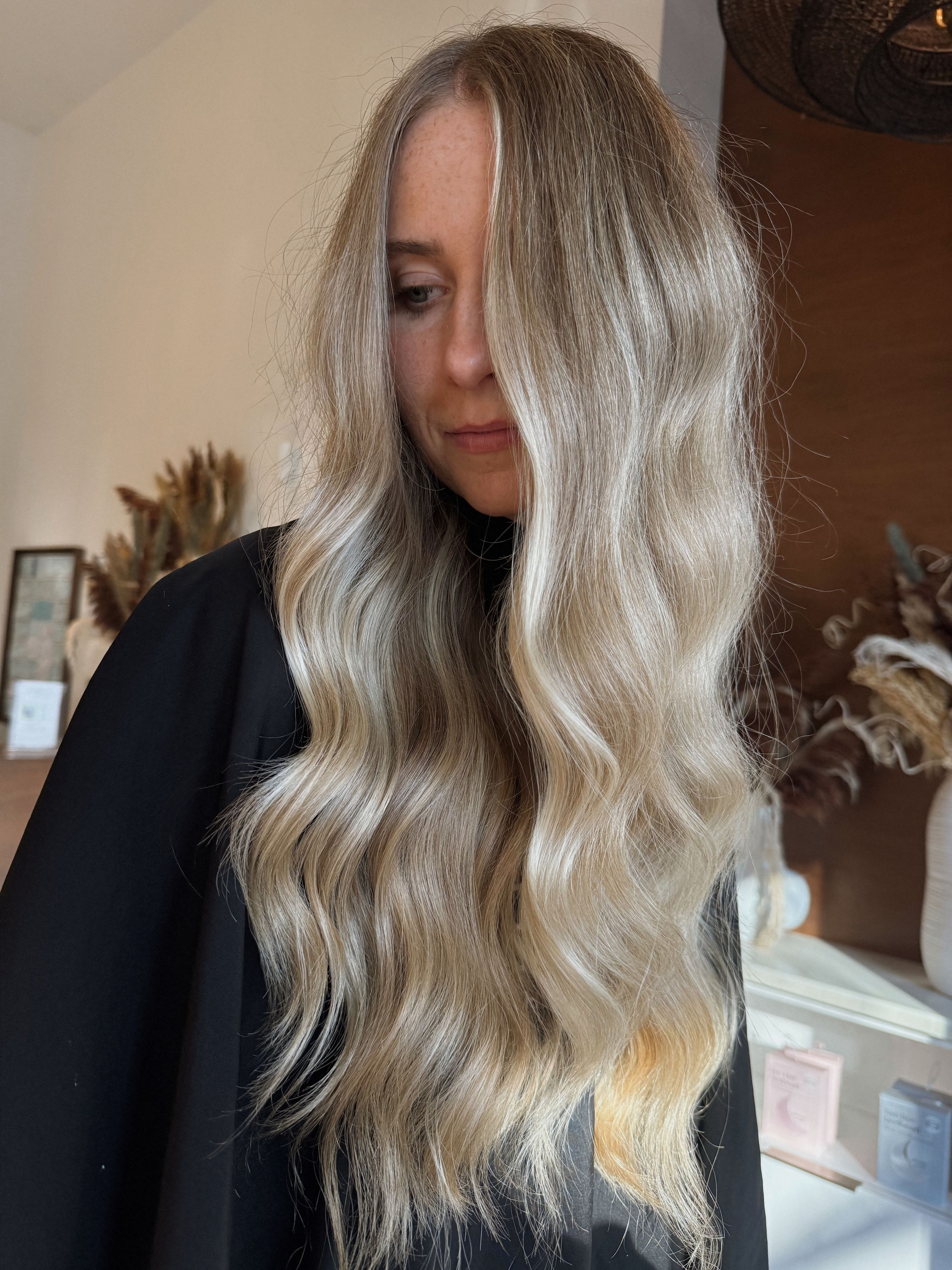 Hannah Minton — Blondes ONESHOT Hair Awards entry