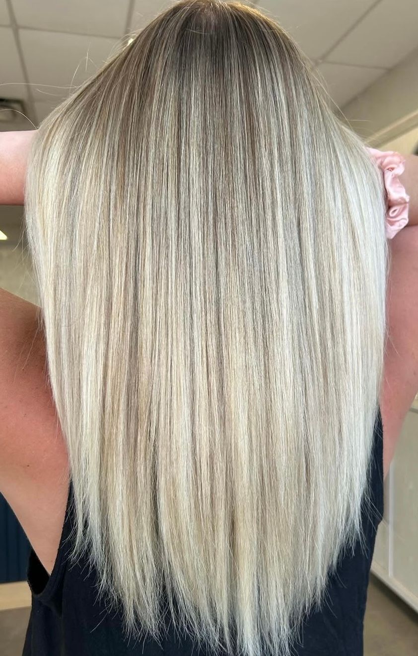 Shelby Dominguez — Blondes ONESHOT Hair Awards entry