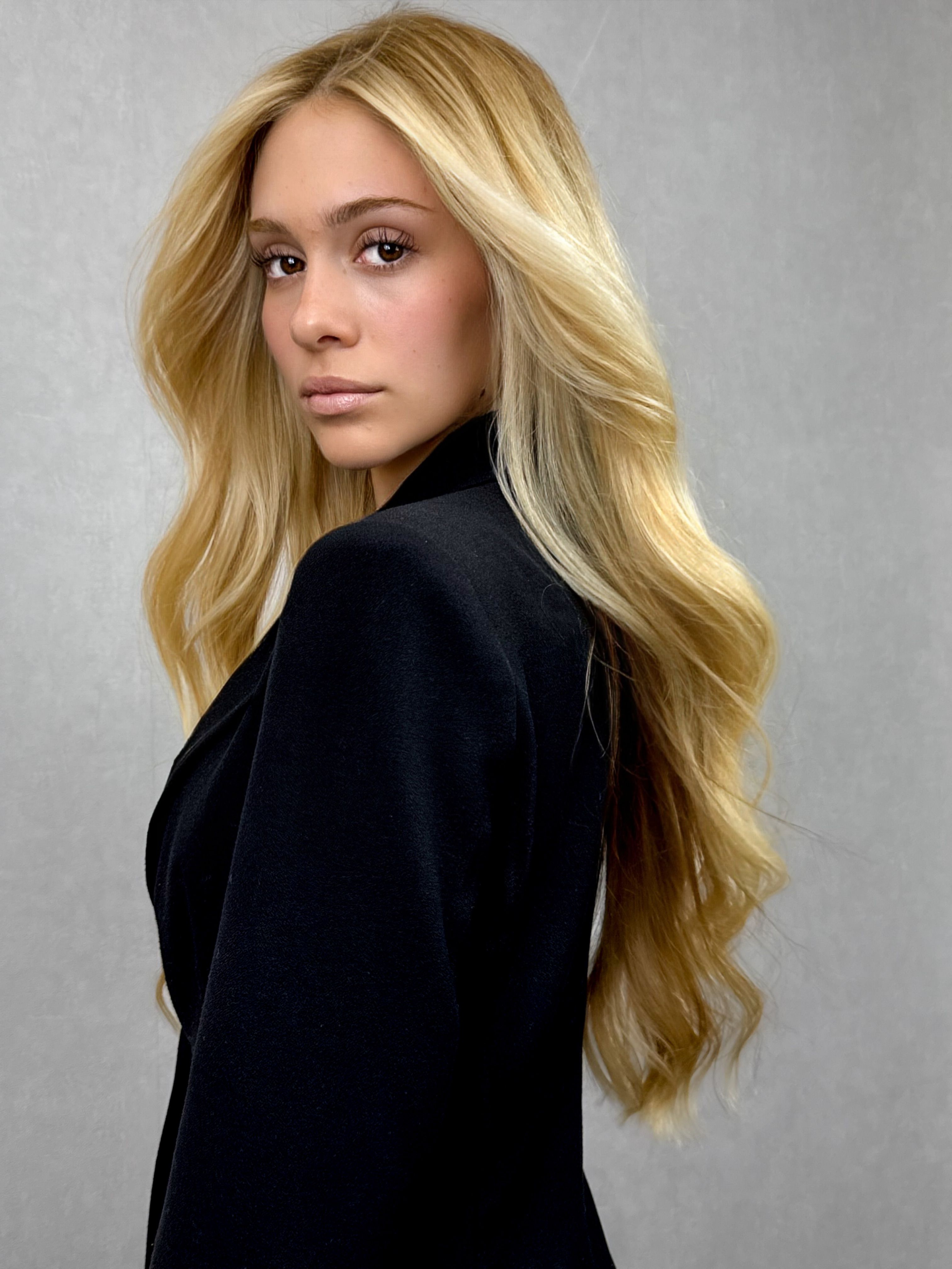 Fabíola Ana Da Silva — Warm Balayage ONESHOT Hair Awards entry