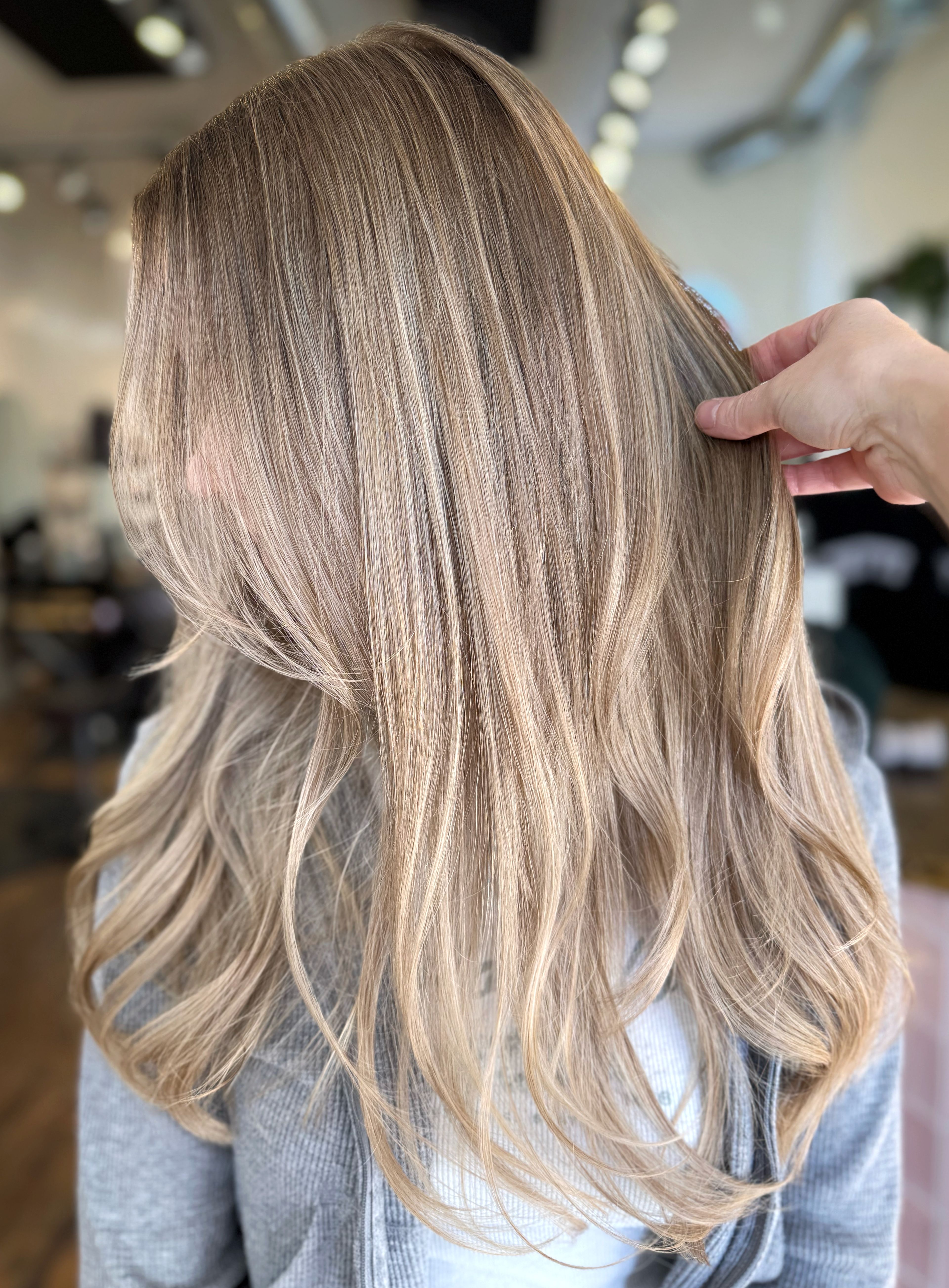 Jenna Bell — Blondes ONESHOT Hair Awards entry