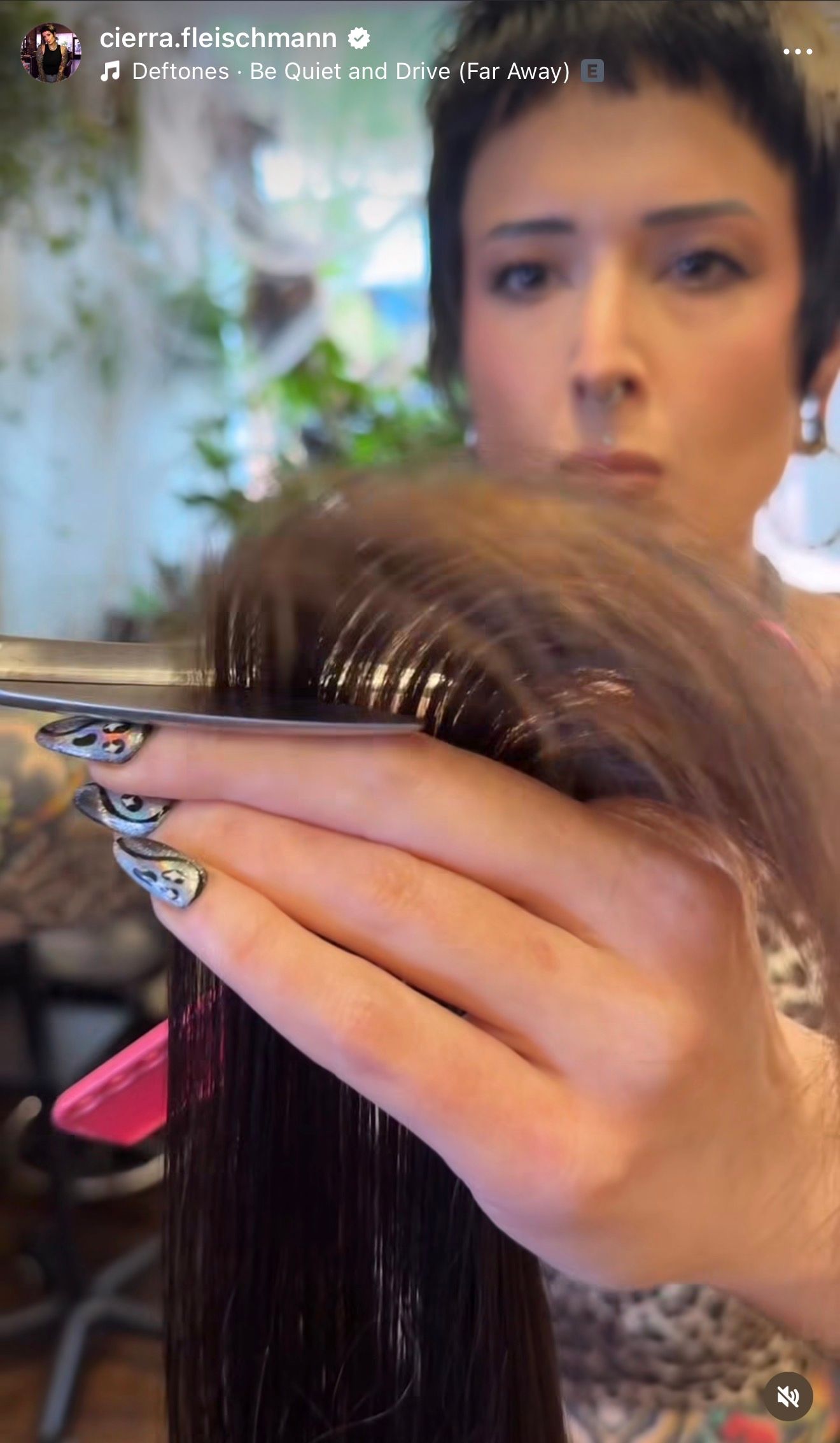 Cierra Fleischmann — Haircut Education Video ONESHOT Hair Awards entry