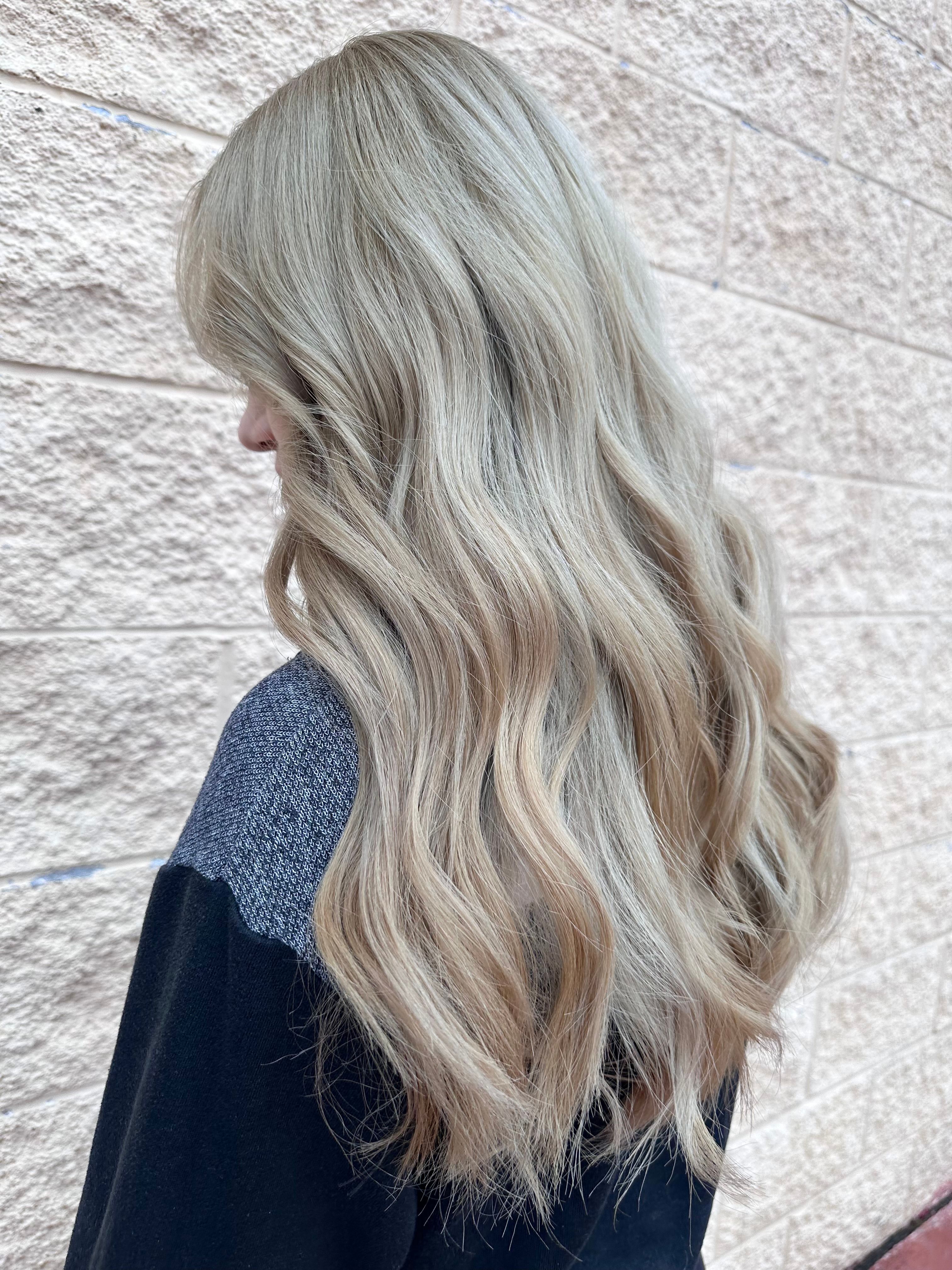 Sydney Wieland — Blondes ONESHOT Hair Awards entry