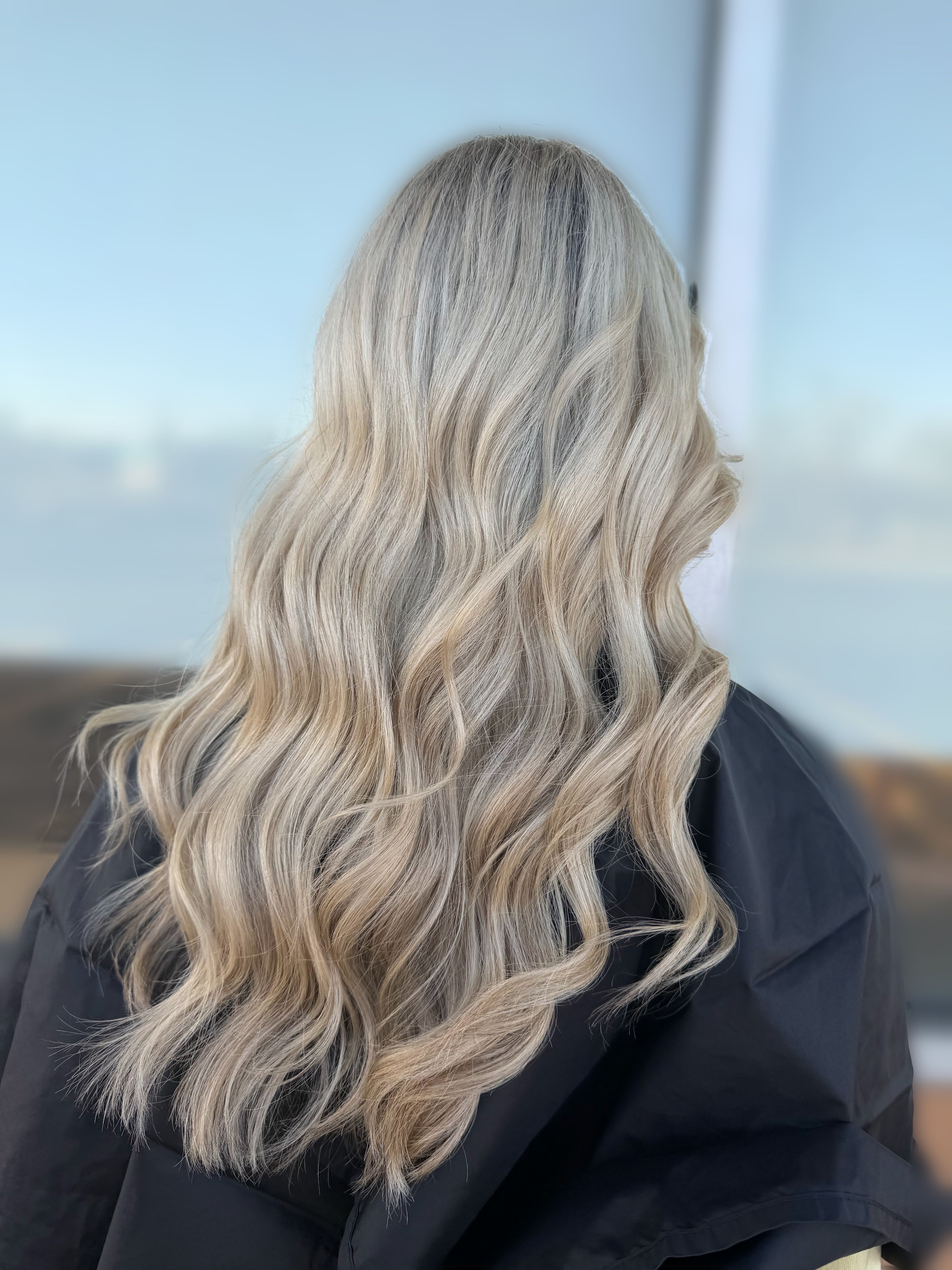 Sarah Santella — Blondes ONESHOT Hair Awards entry