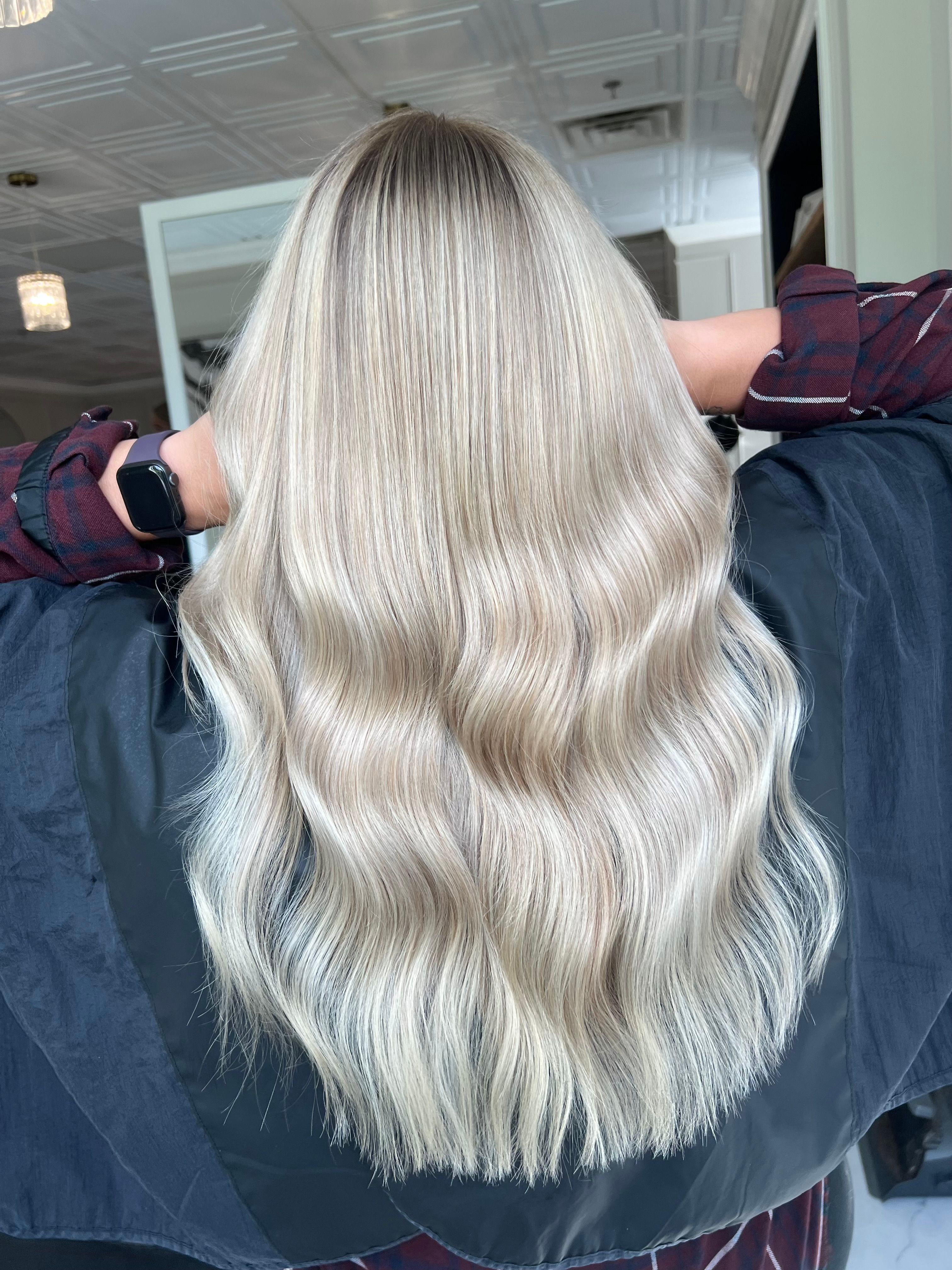 Jenna Mahoney — Platinum ONESHOT Hair Awards entry