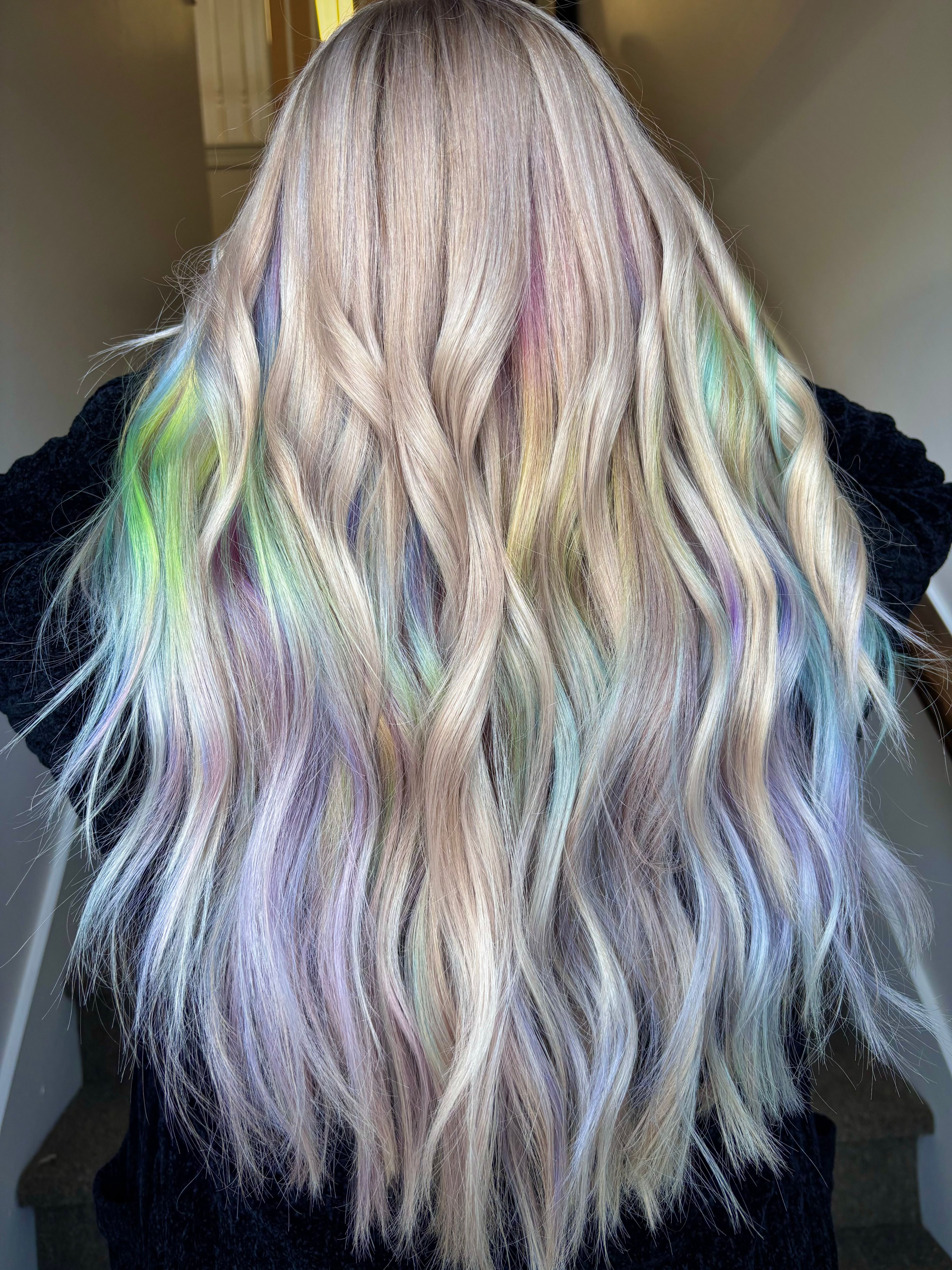 Shae Johnson — Creative Color ONESHOT Hair Awards entry