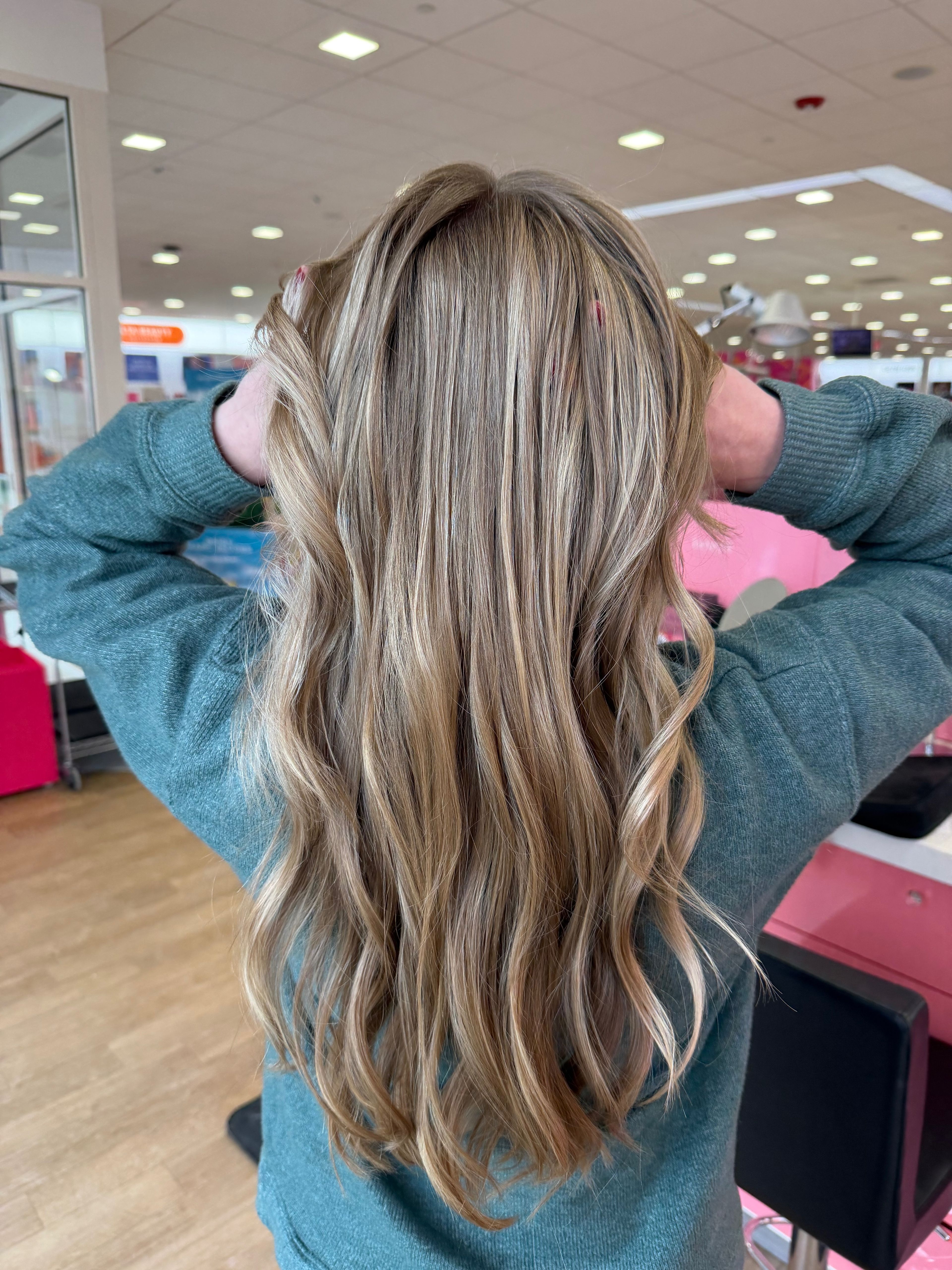 Allyson Sgroi — Blondes ONESHOT Hair Awards entry