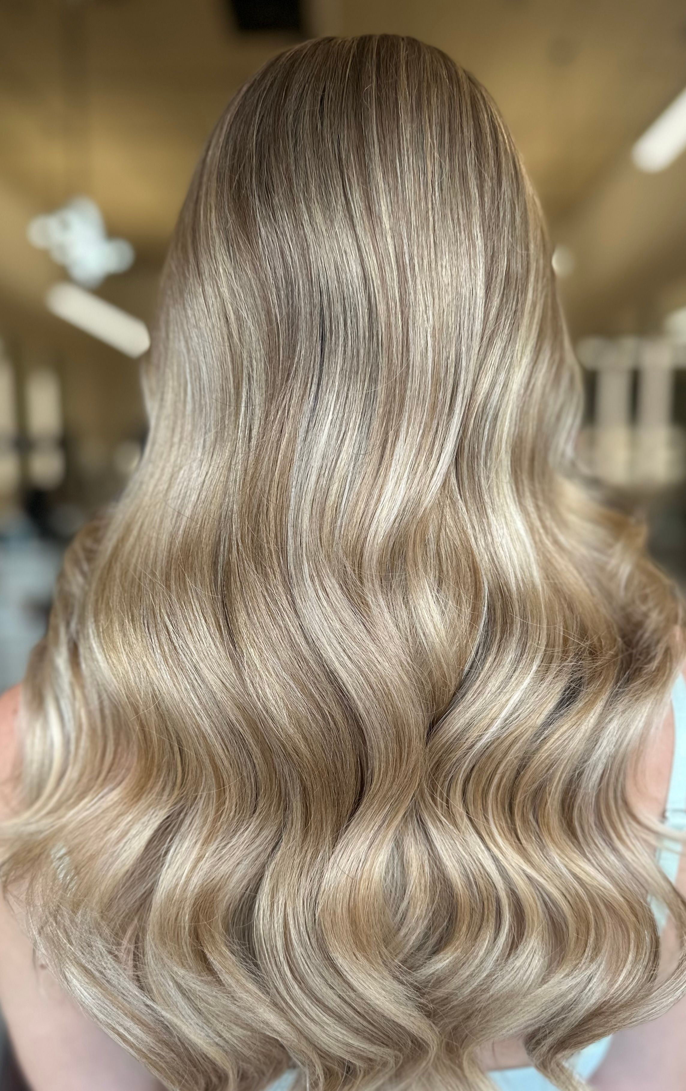 Tania Di Mora — Warm Balayage ONESHOT Hair Awards entry