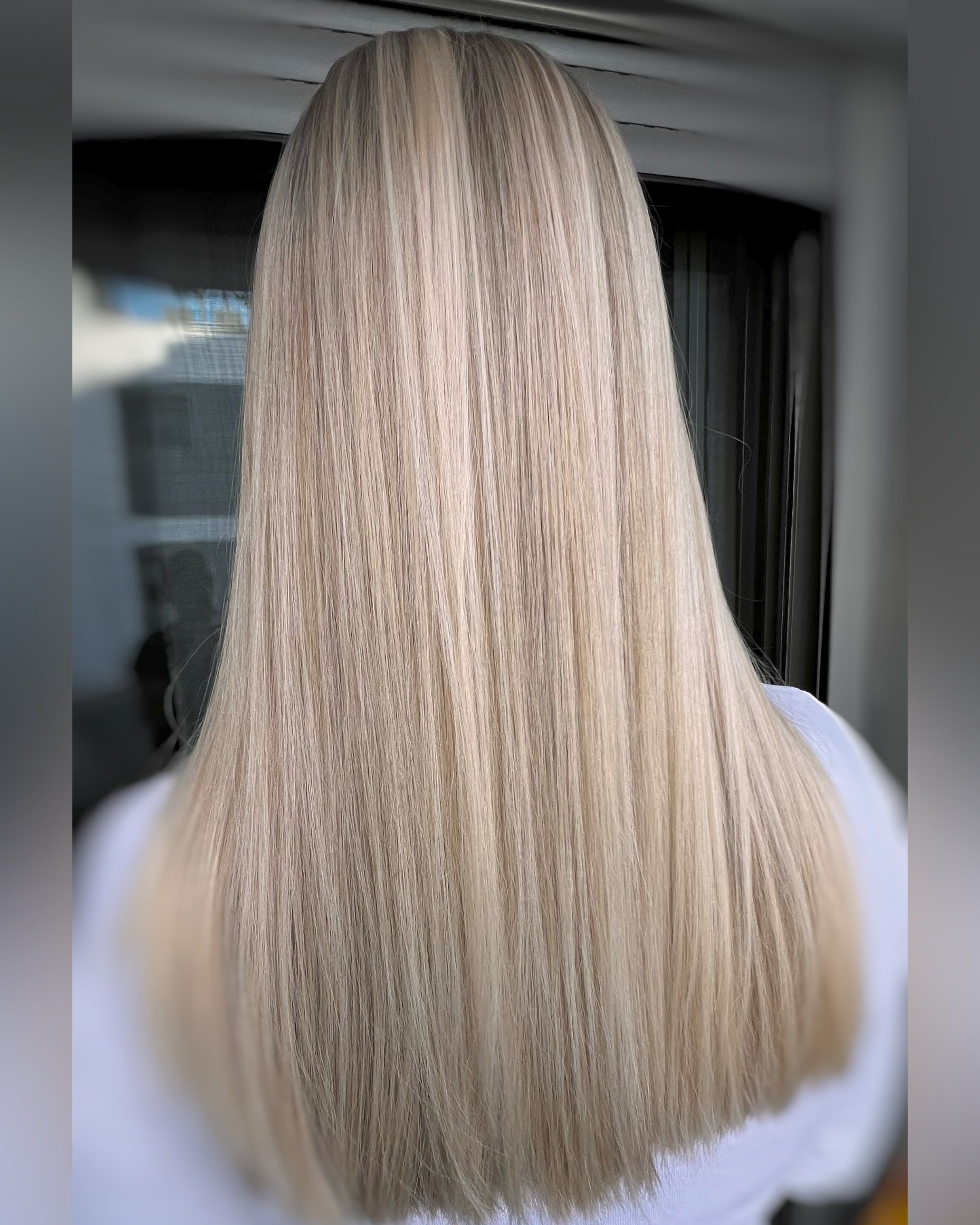 Elena Gendelev — Cool Balayage ONESHOT Hair Awards entry