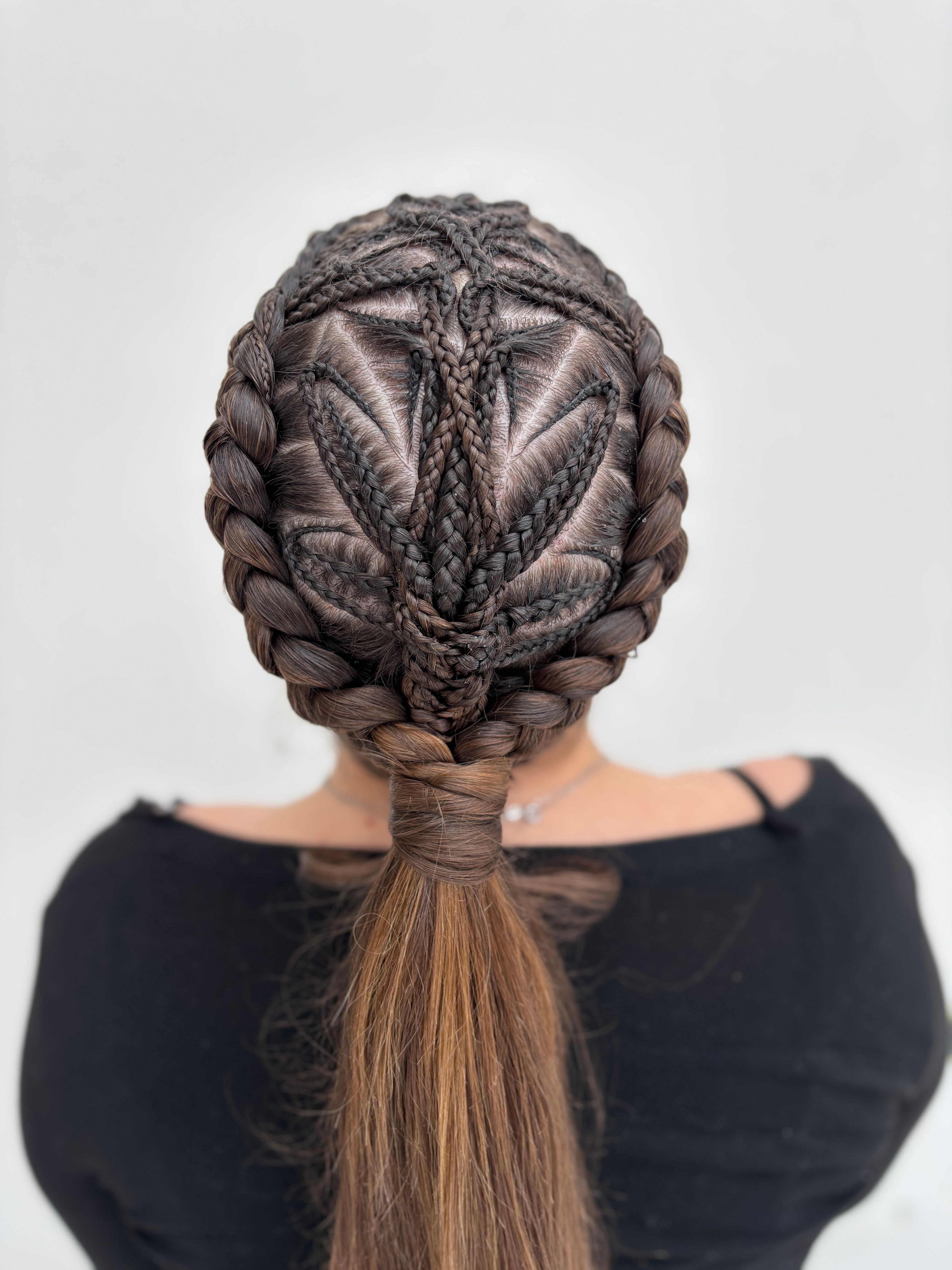 Hana Dobešová — Intricate Braids & Twists ONESHOT Hair Awards entry
