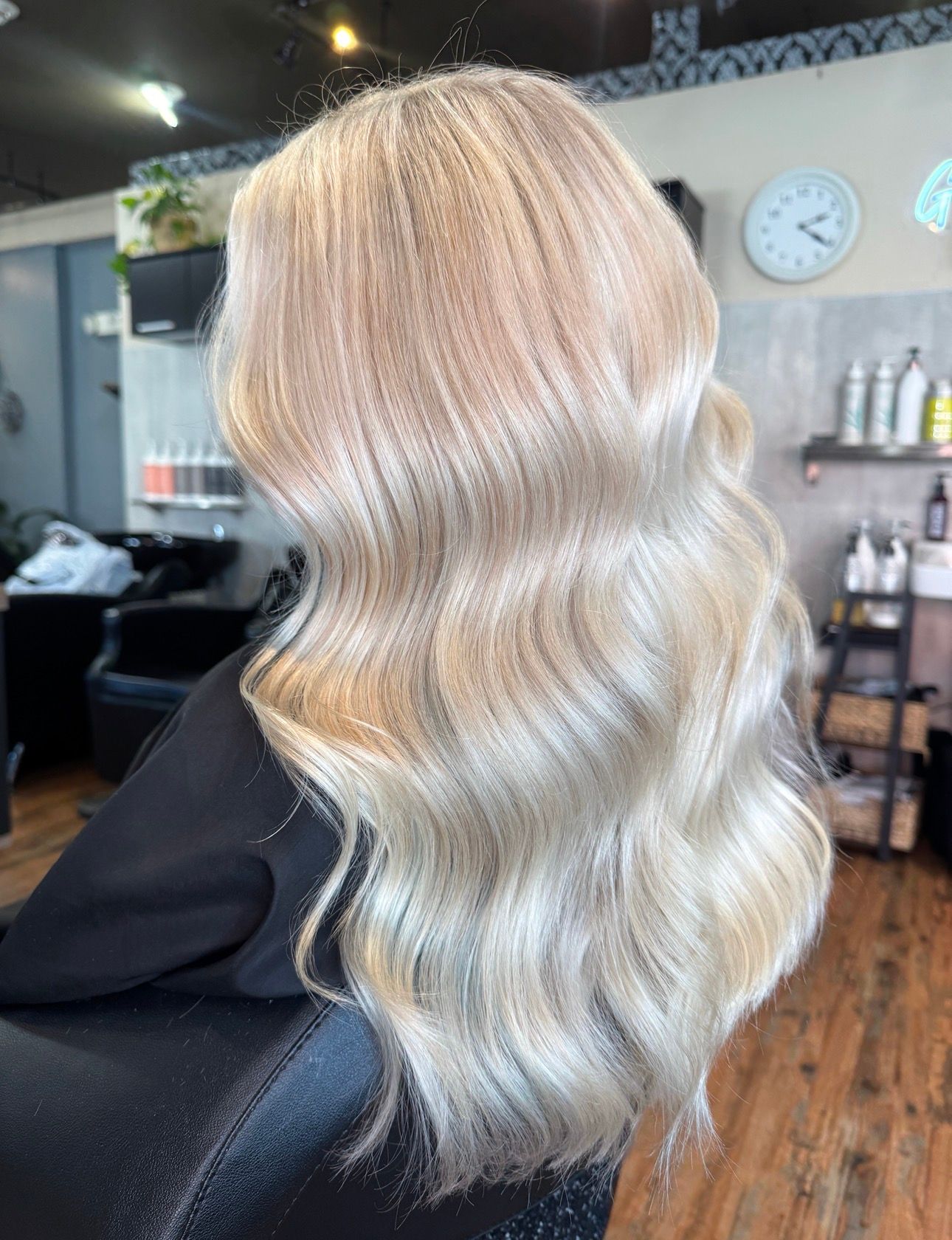Lauren Hickernell — Blondes ONESHOT Hair Awards entry
