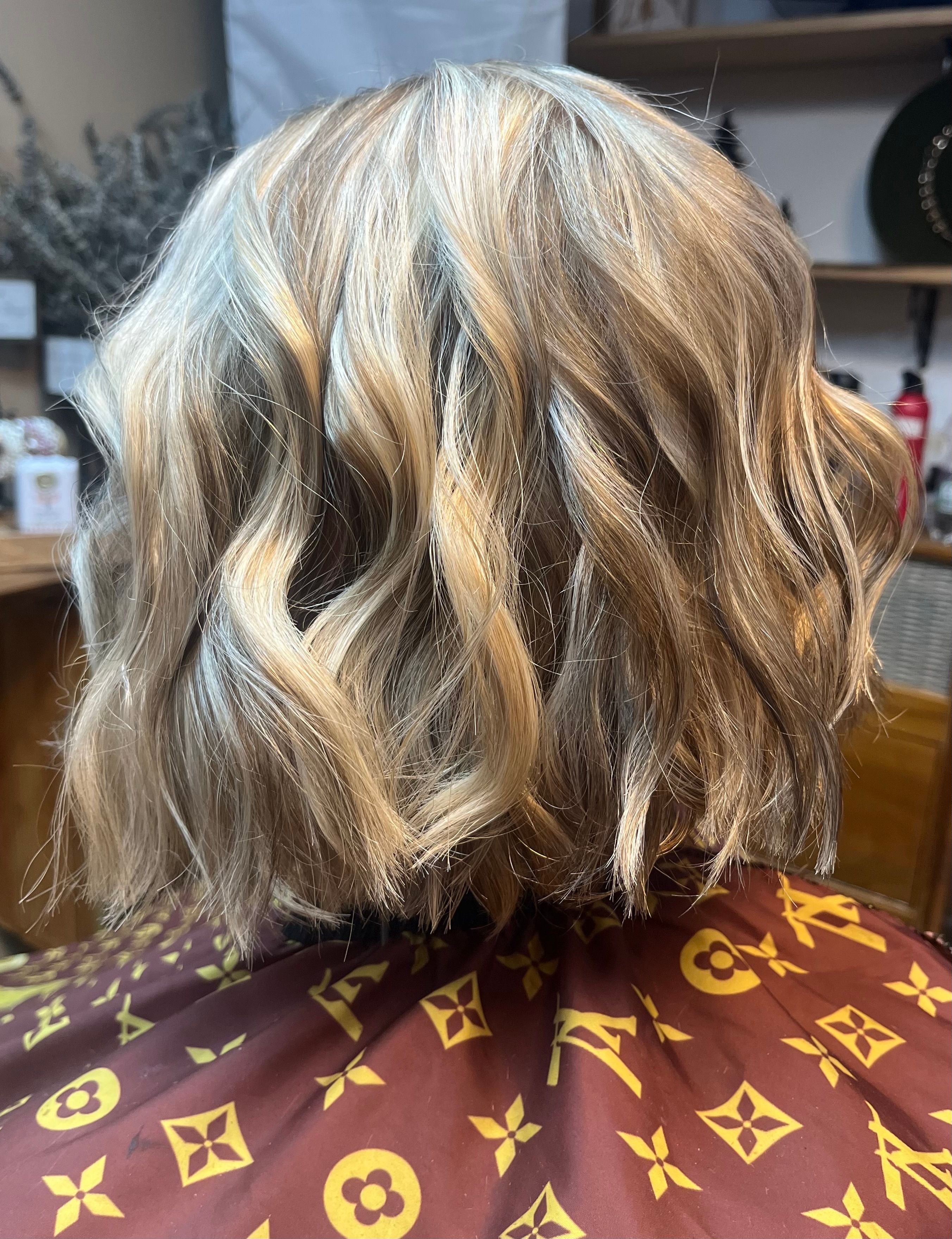 Vendula Krakora — Bob/Lob ONESHOT Hair Awards entry