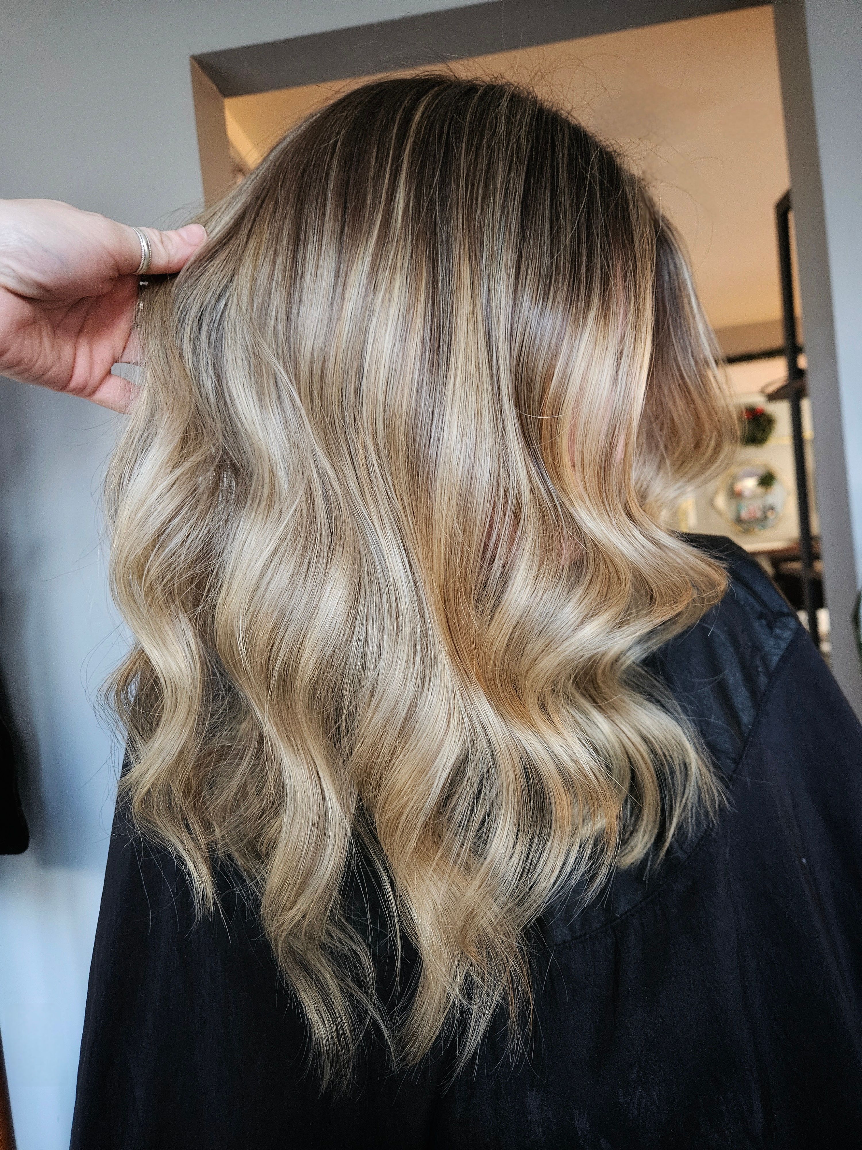 Megan Callahan — Blondes ONESHOT Hair Awards entry