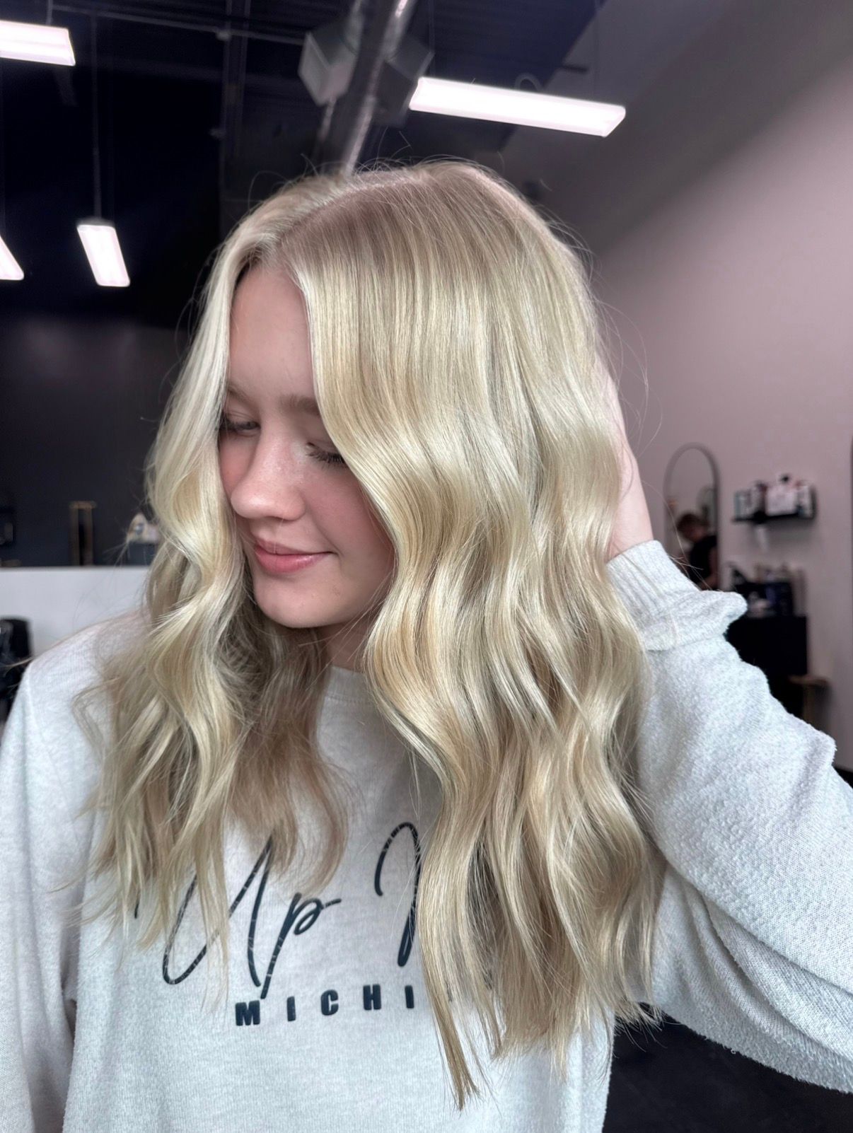 Daniela Villa — Blondes ONESHOT Hair Awards entry