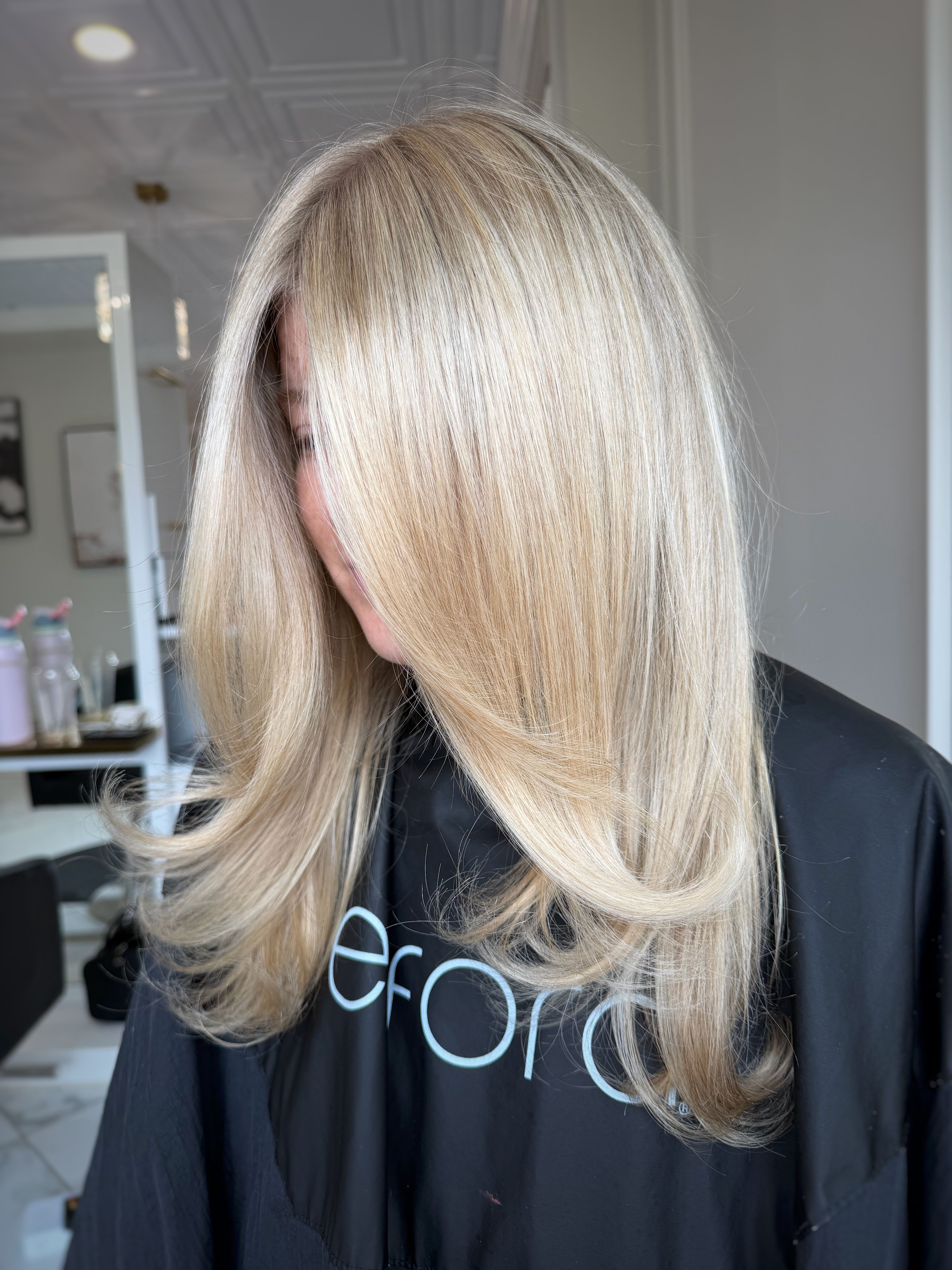 Jenna Mahoney — Blondes ONESHOT Hair Awards entry