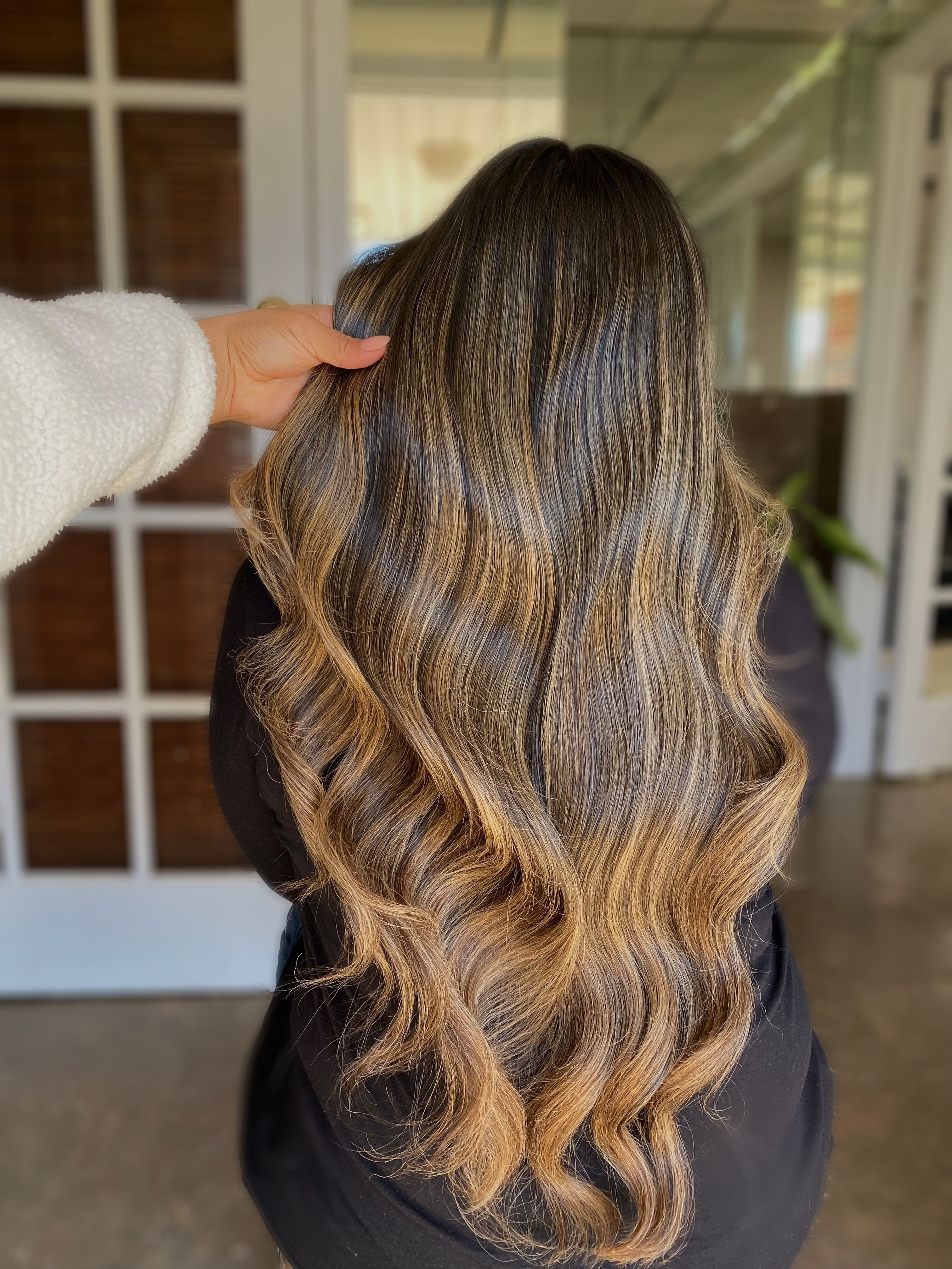 Gissela Uchupaille — Blondes ONESHOT Hair Awards entry
