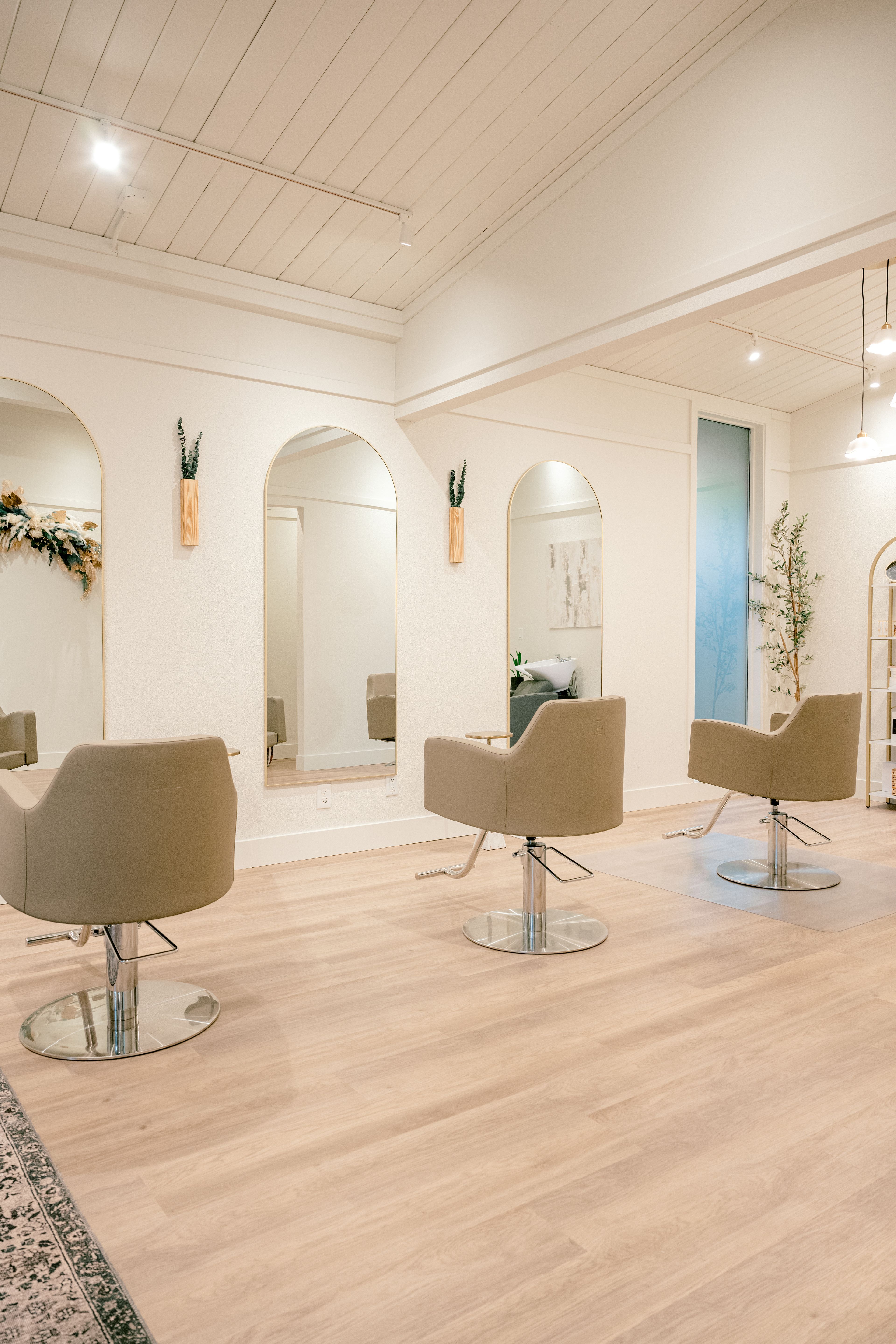 Rhianna Guevara — Salon Decor ONESHOT Hair Awards entry