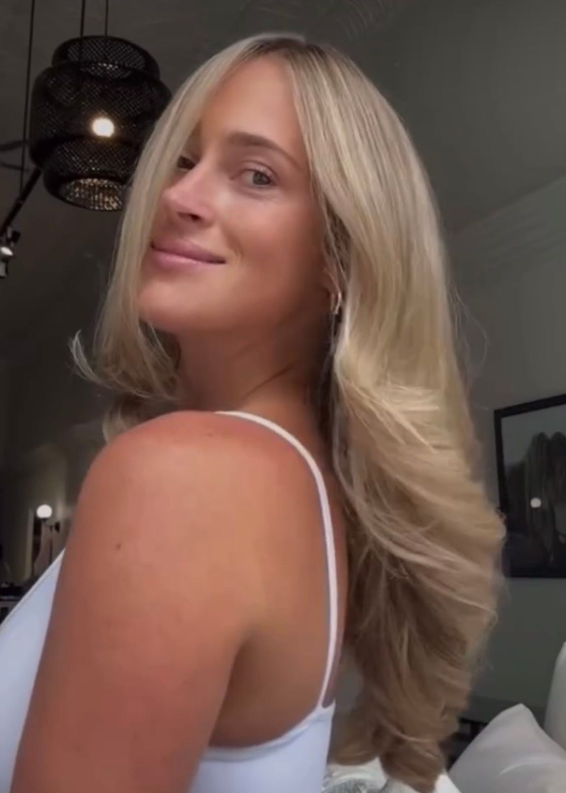Kaitlyn Roberts — Blondes ONESHOT Hair Awards entry