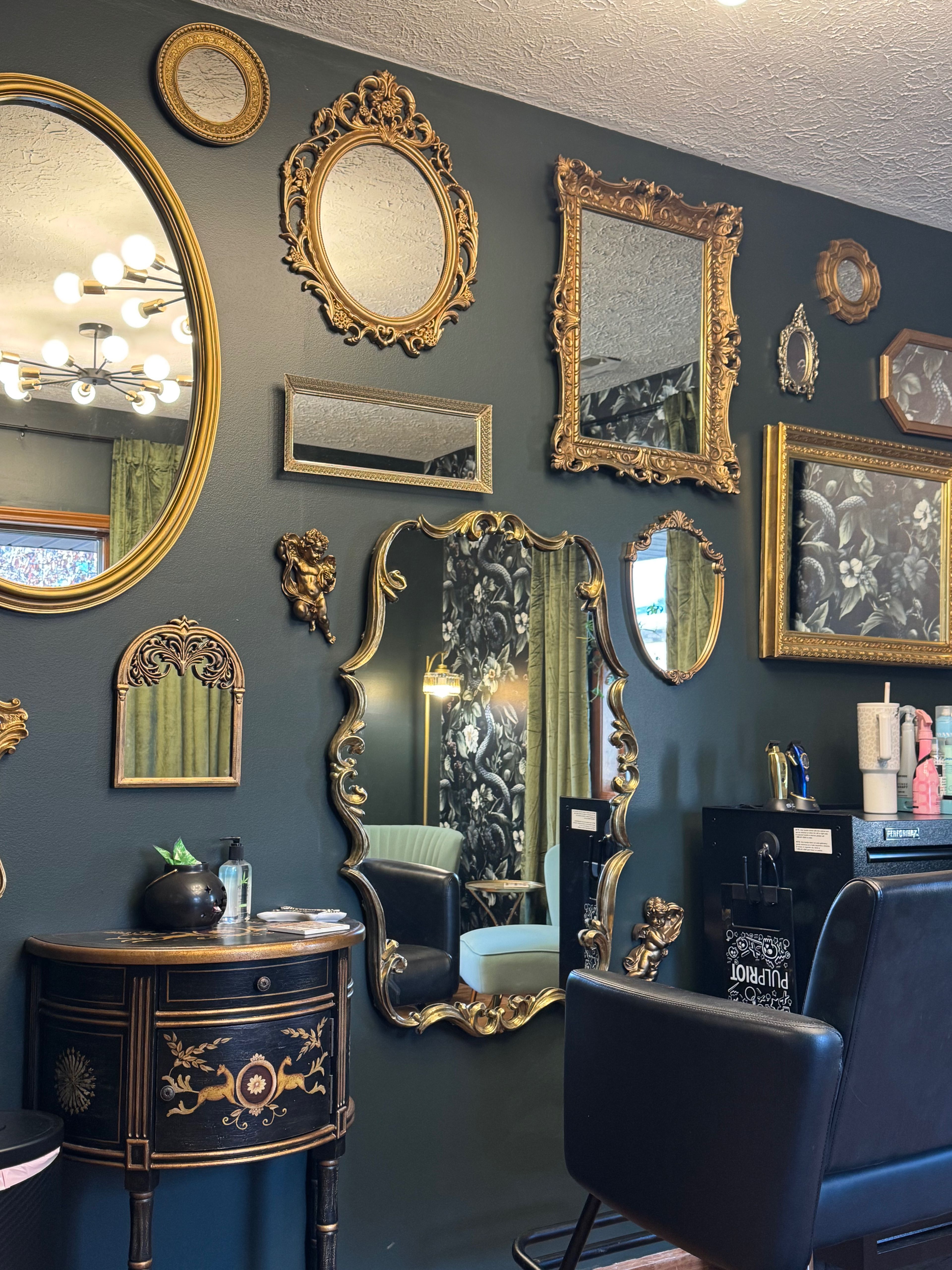 Amber Navarro — Salon Decor ONESHOT Hair Awards entry